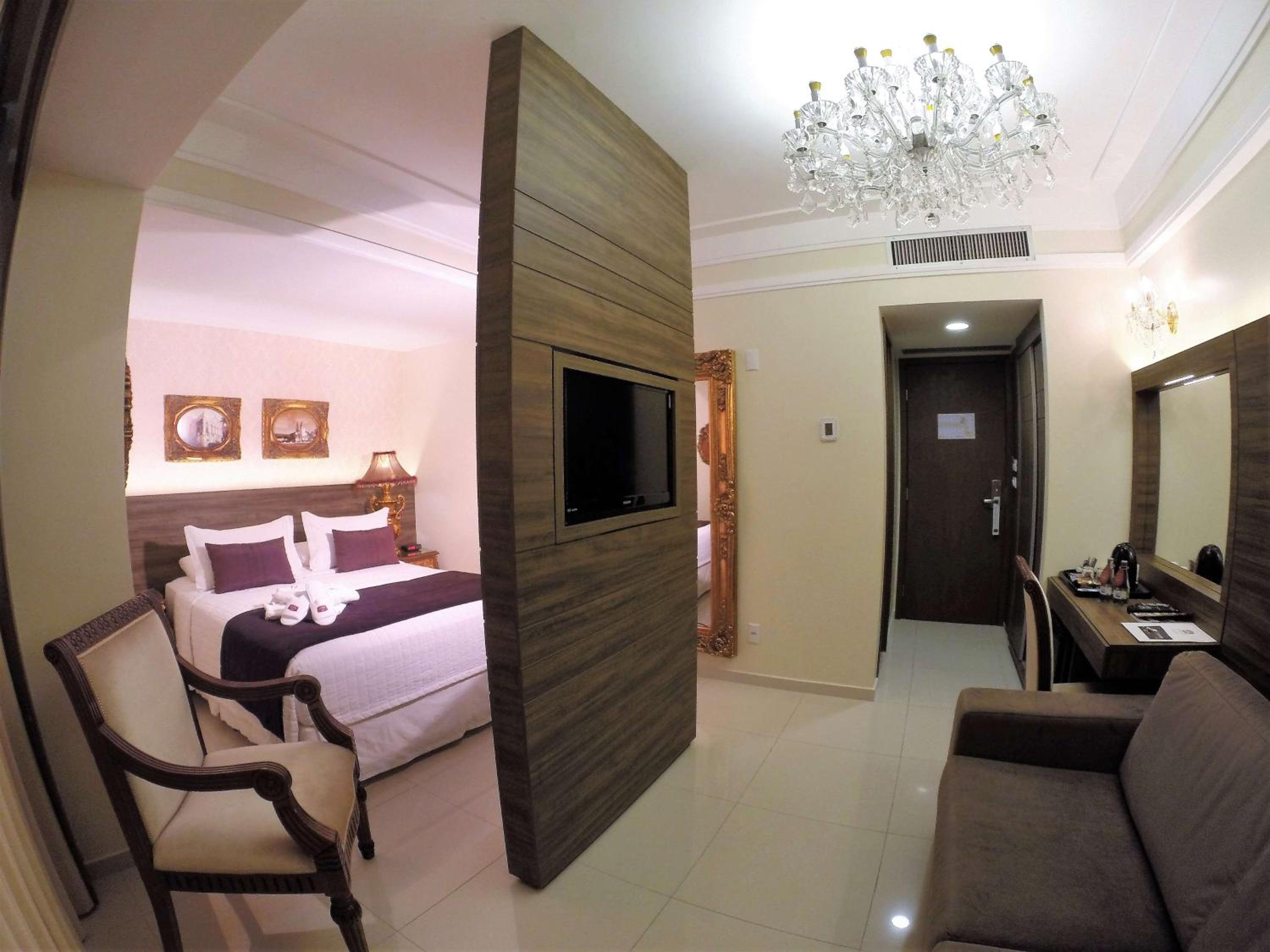 Hotel Majestic Ponta Negra Beach — Suite with Frontal Sea View and Balcony
