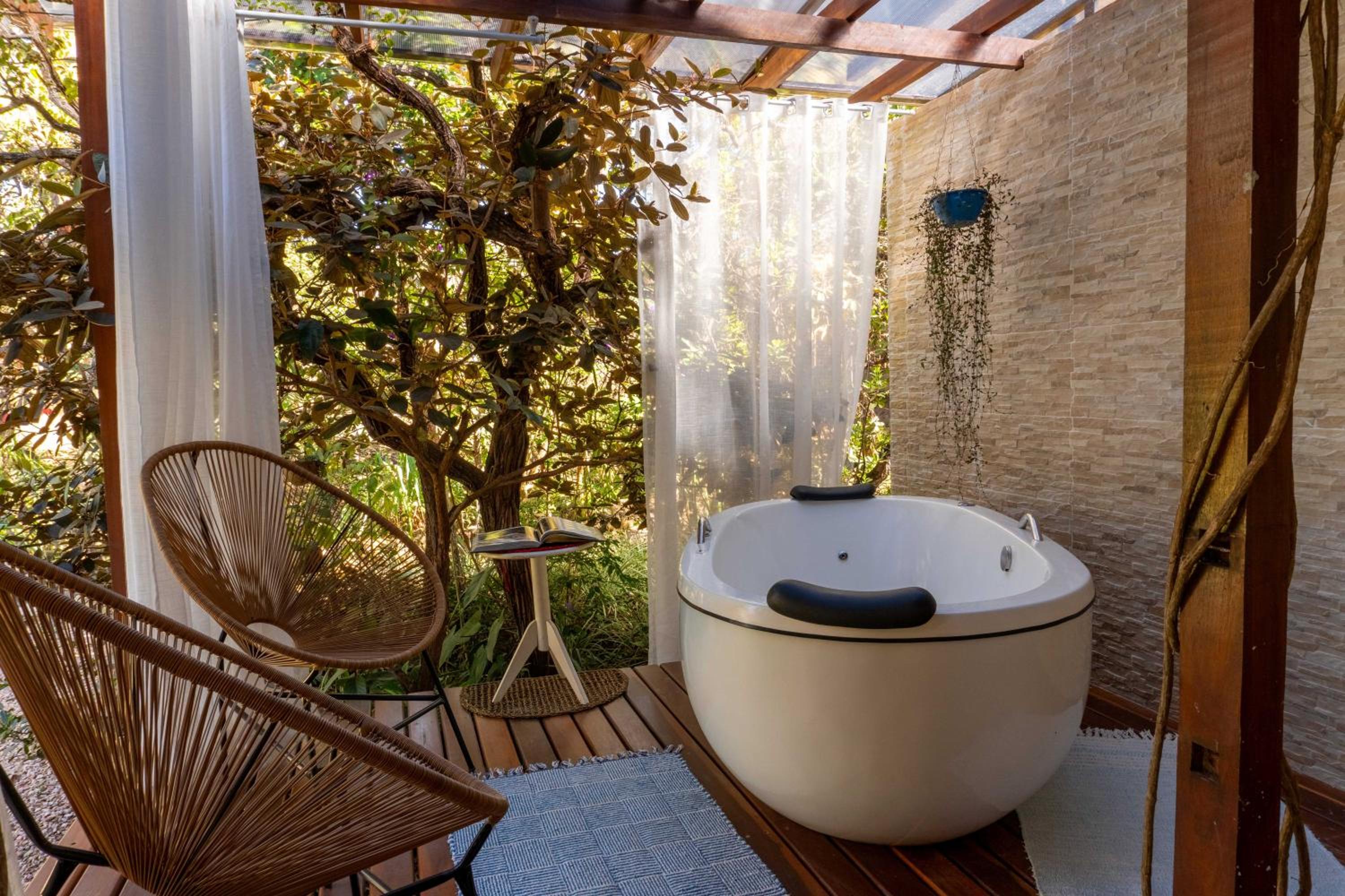 King Suite with Spa Bath photo 3