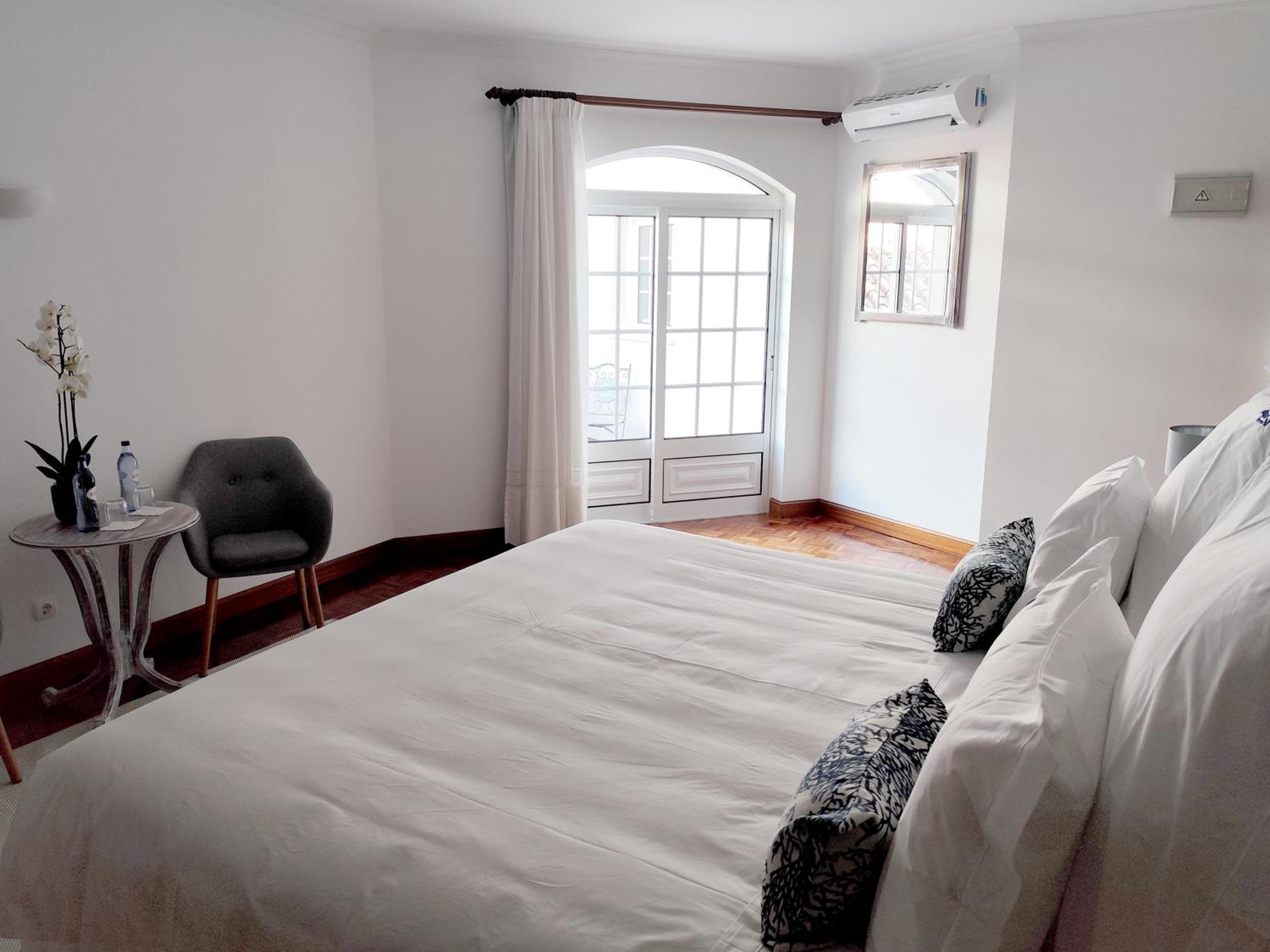 Superior King Room photo 2