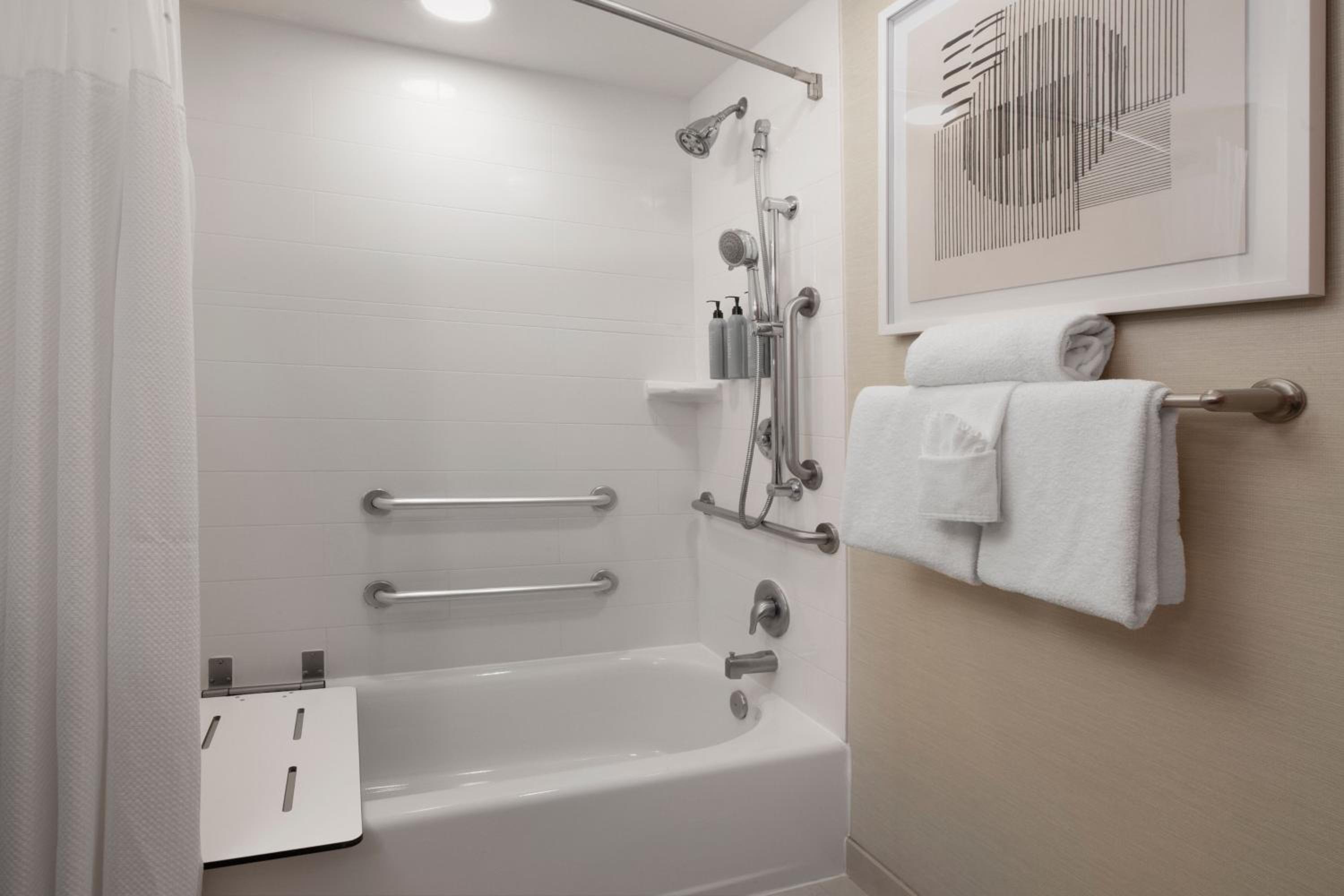 King Room with Pool View Roll-In Shower - Mobility/Hearing Accessible photo 3