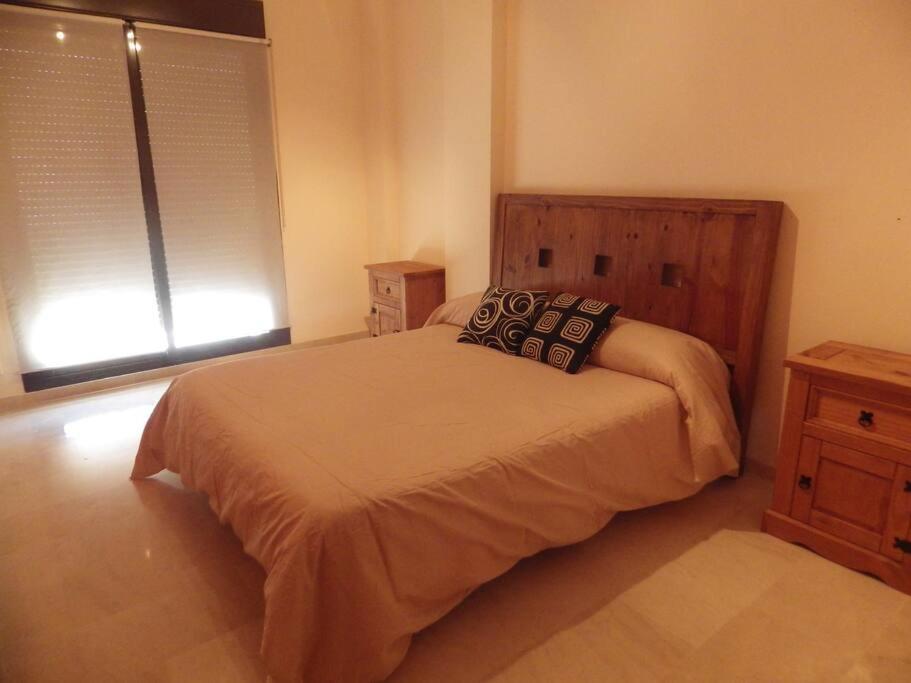 Three-Bedroom Apartment photo 2