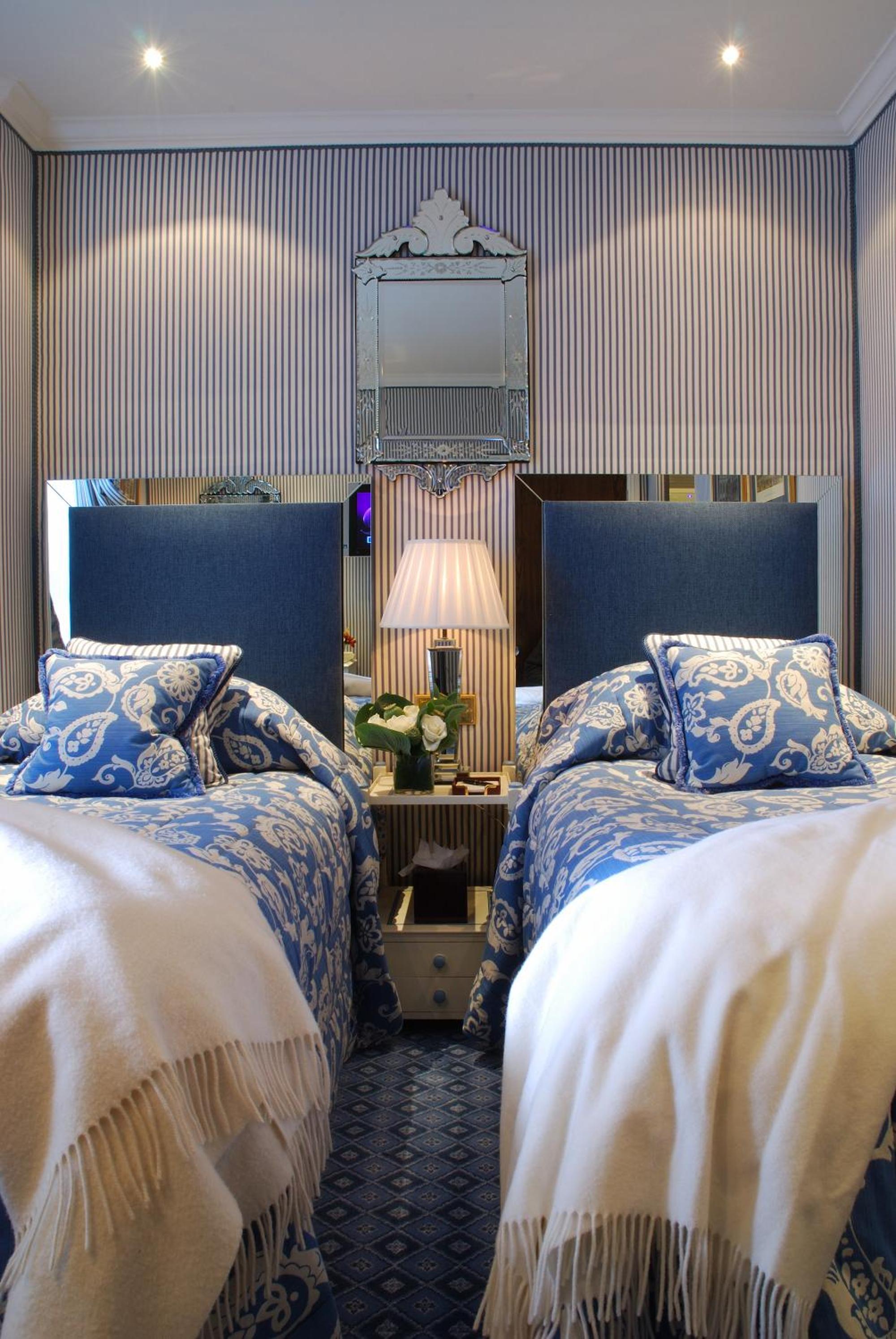 Superior Twin Room photo 3
