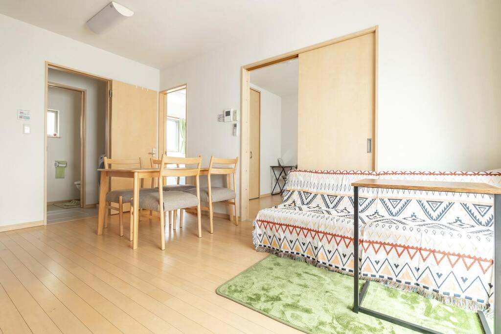 Two-Bedroom Apartment photo 2