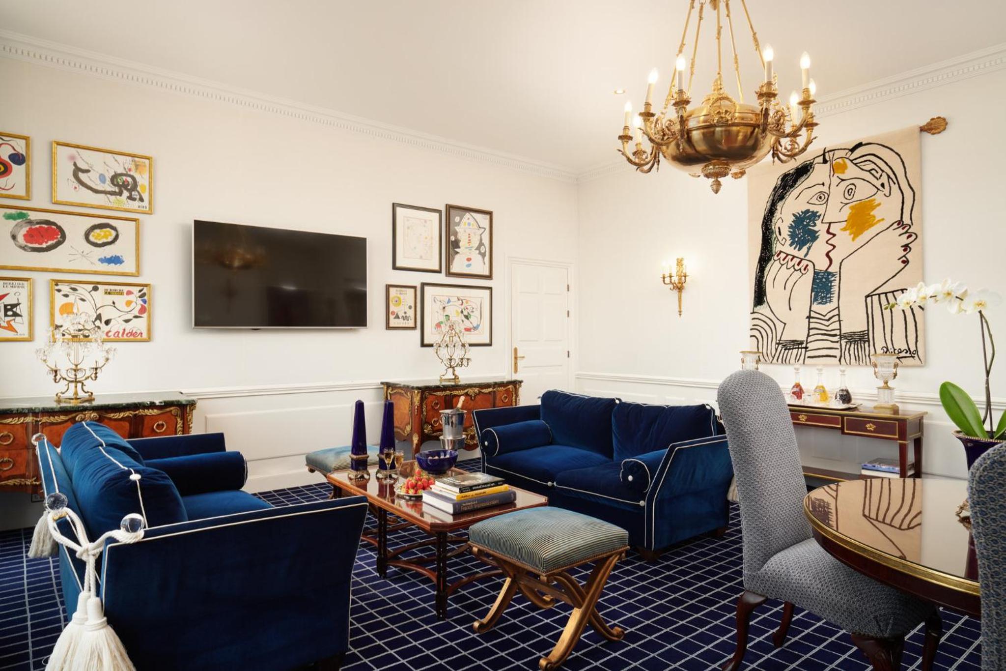 Presidential Suite with Lake View