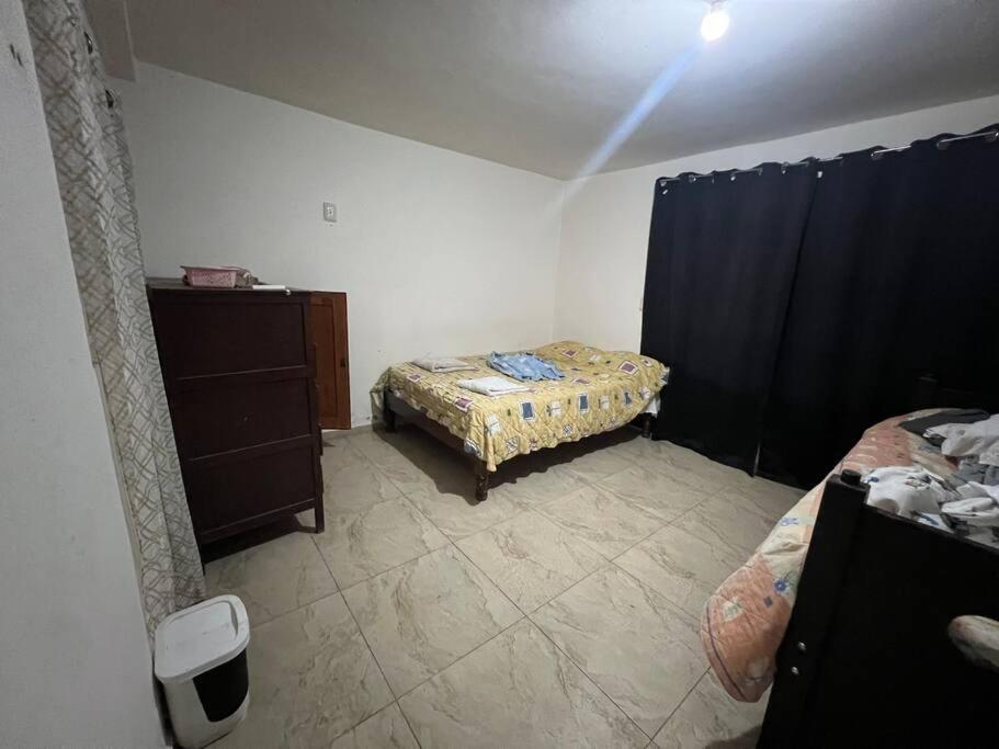 Three-Bedroom House photo 3