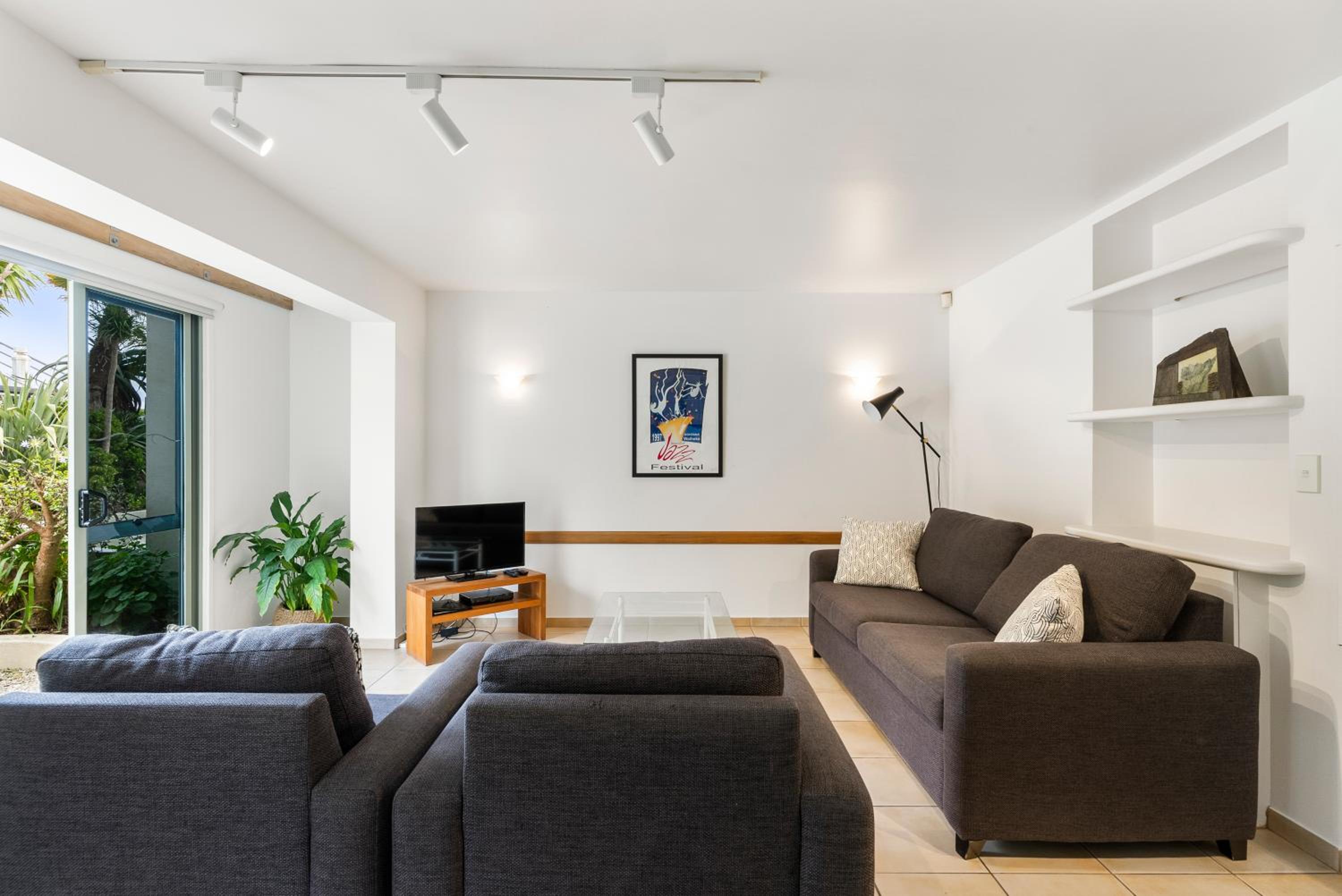 Two-Bedroom Apartment - Oceanfront  photo 3