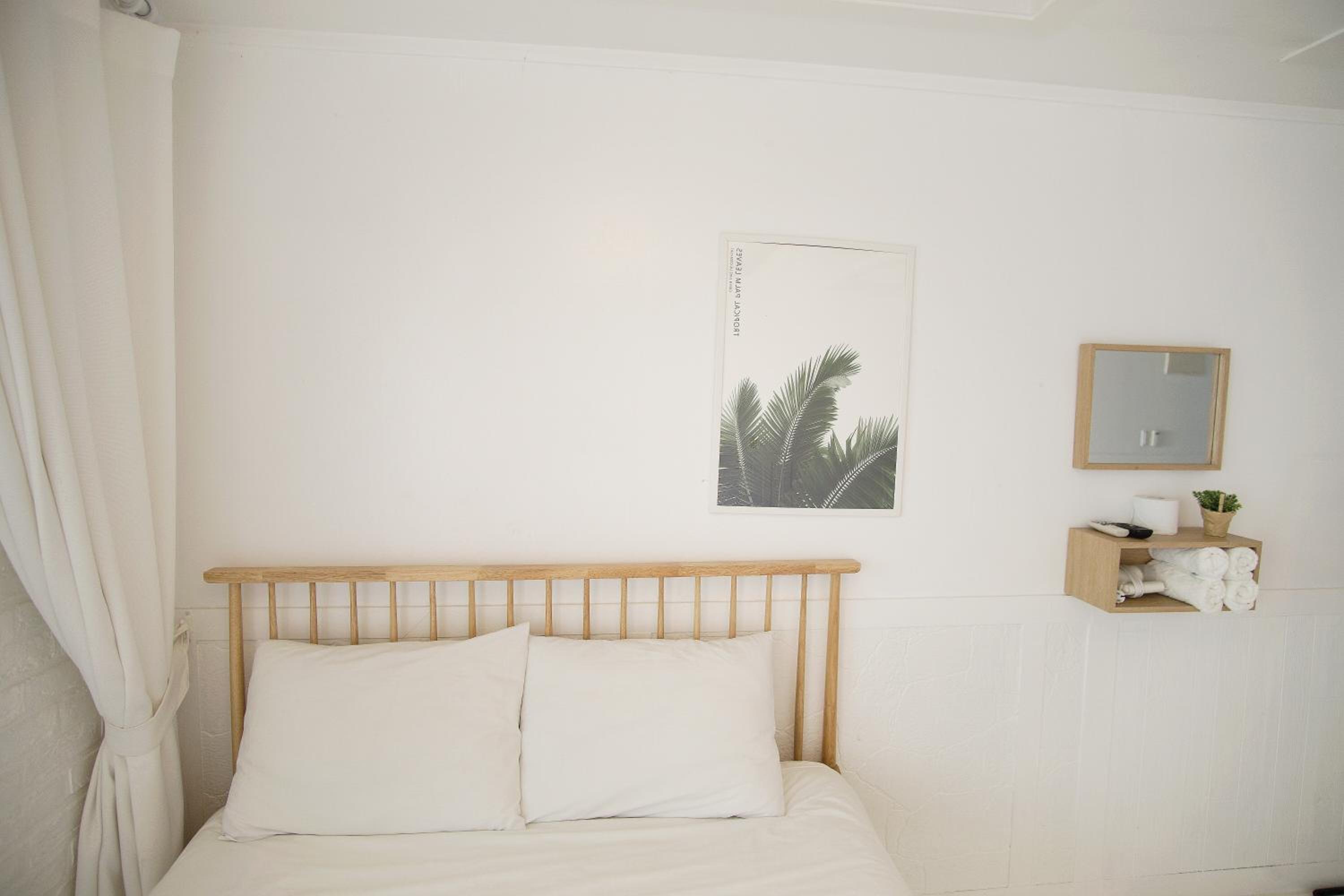 Double Room with Sea View - Photo 4