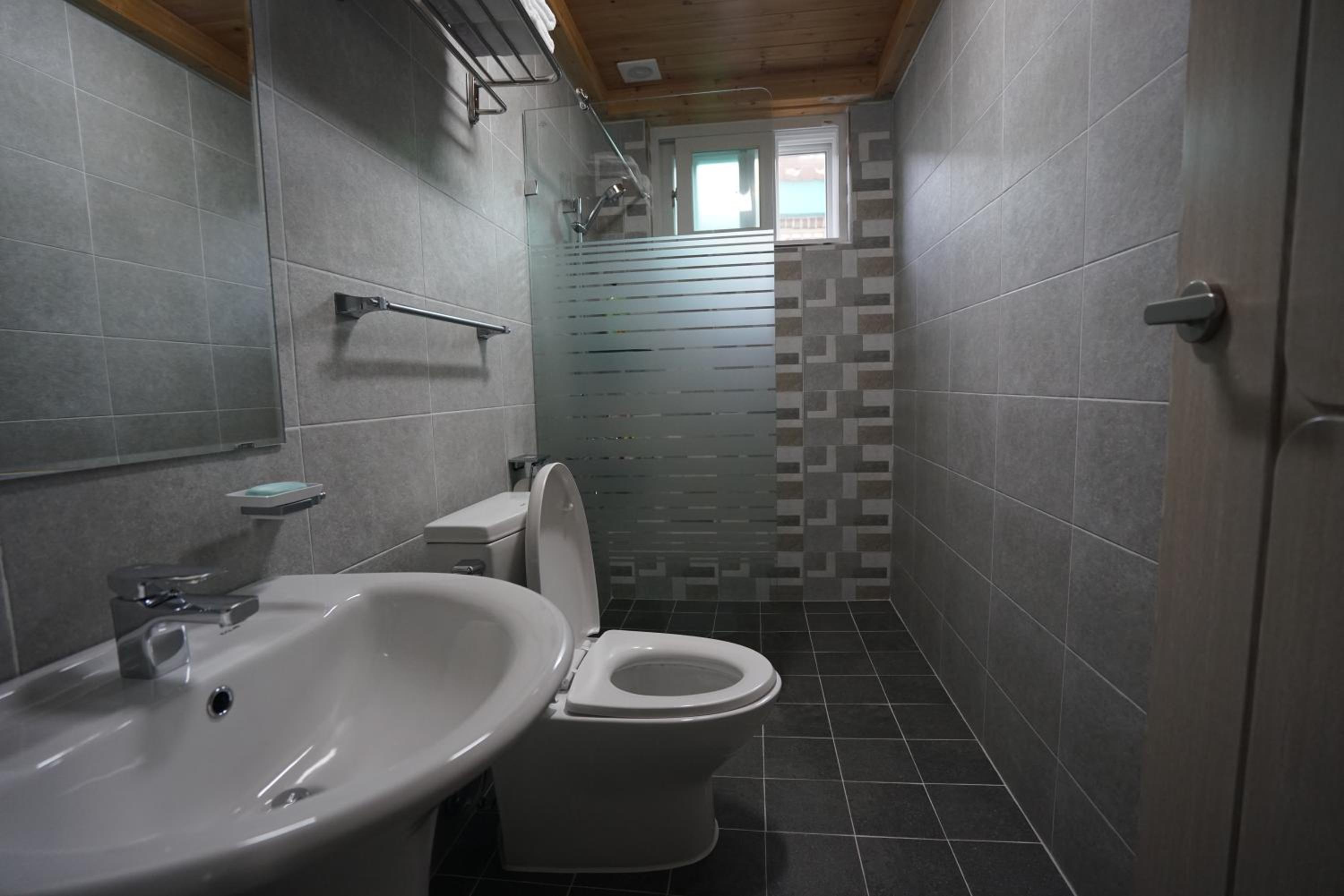 Double Room 2 - Photo 2