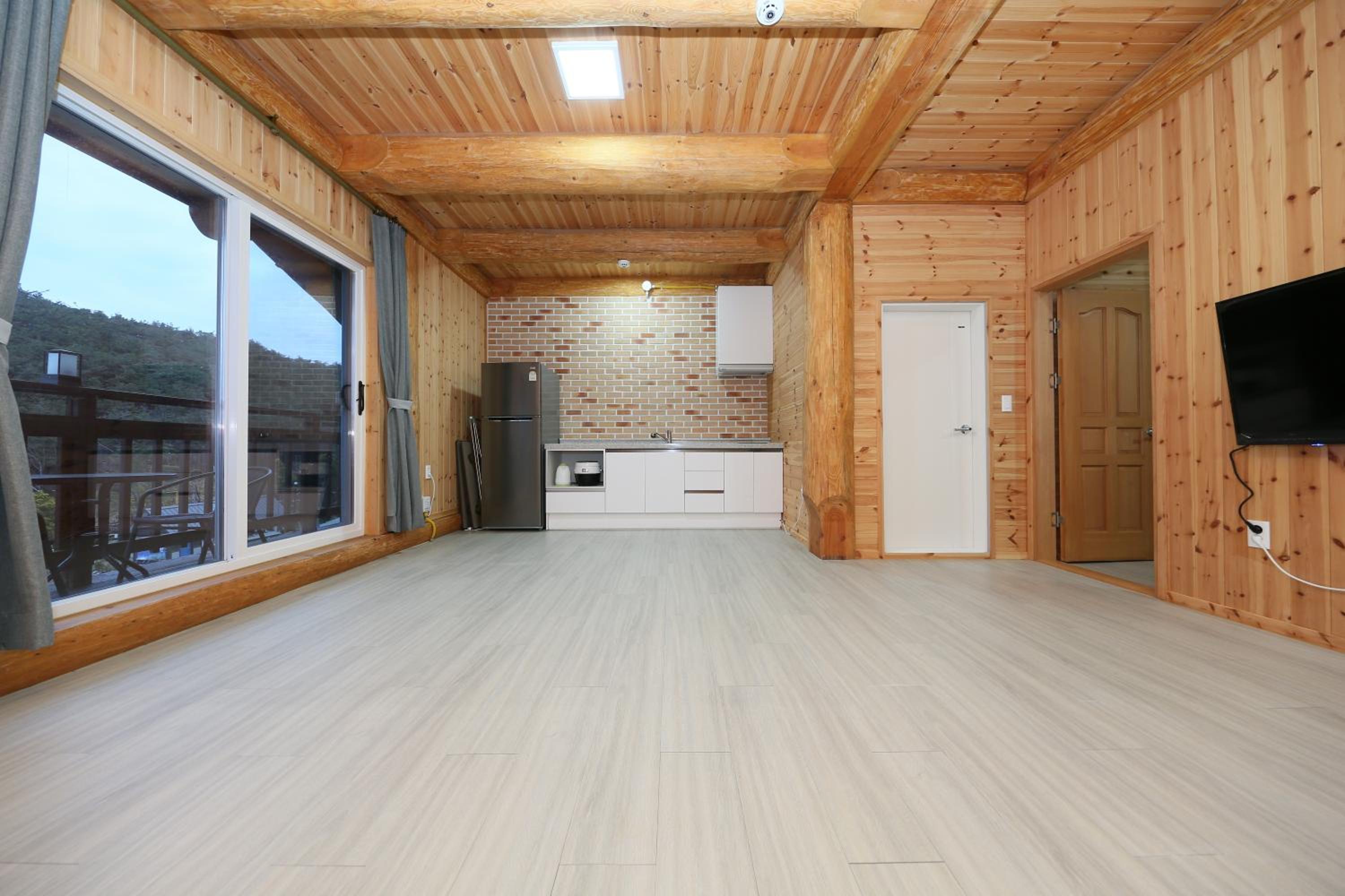 Family Room 2 photo 1