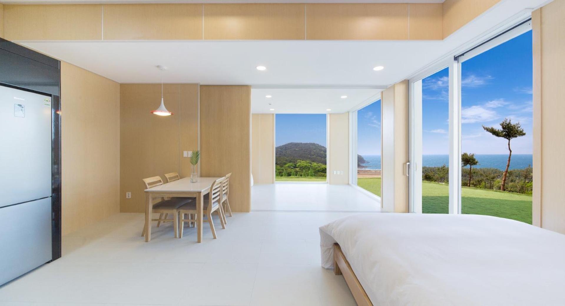 One-Bedroom Villa photo 1