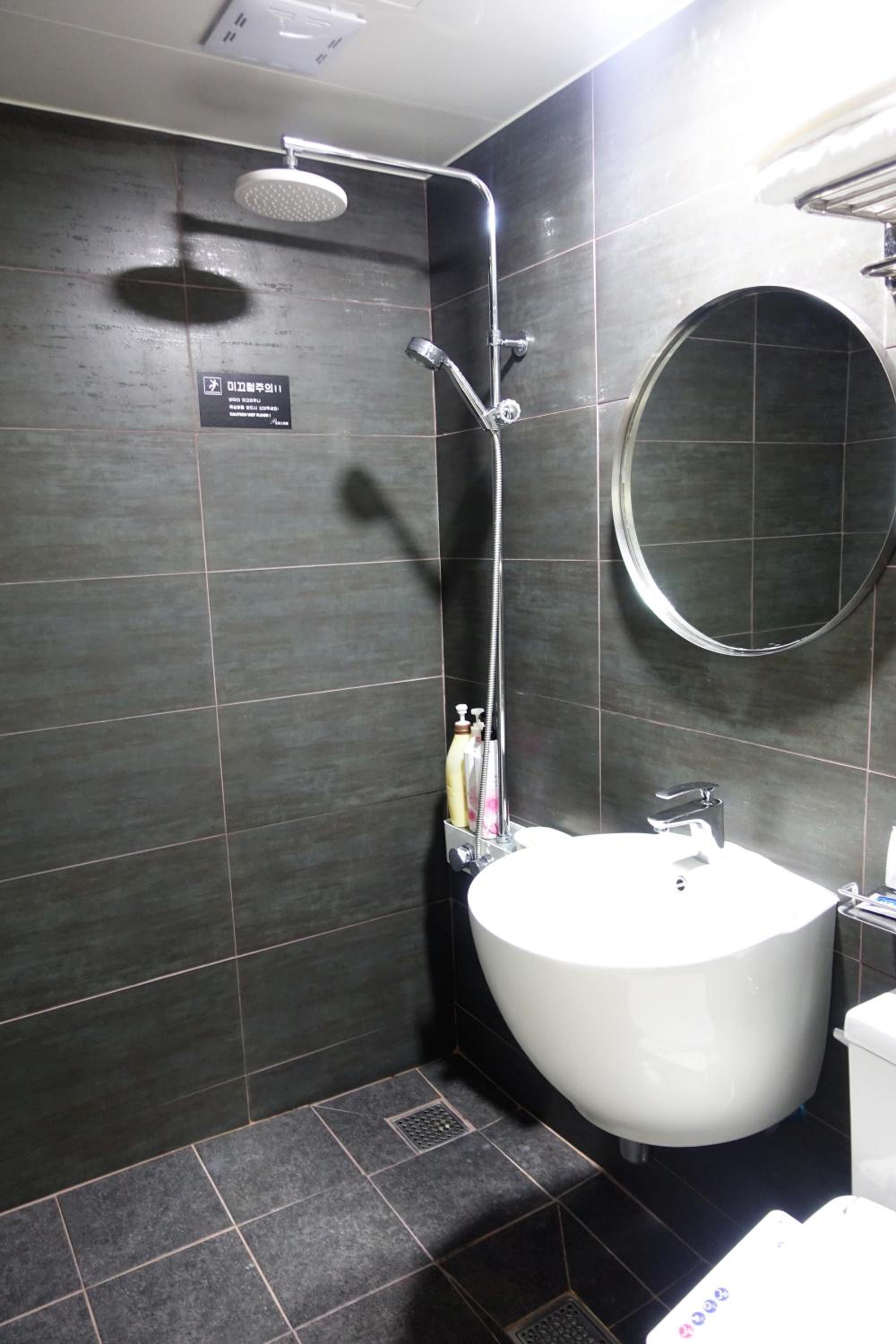 Double Room 2 photo 3