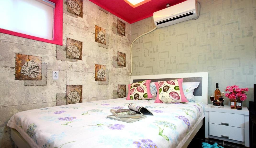 Double Room 2 photo 2