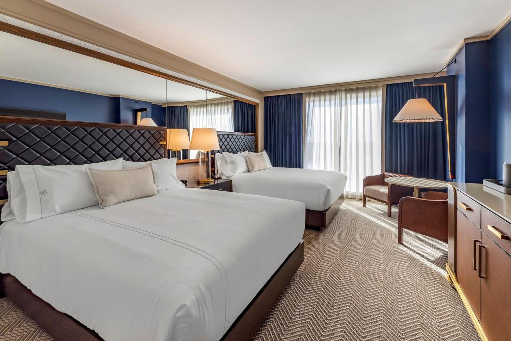 Deluxe Room 2 Queen Beds  - Photo 3