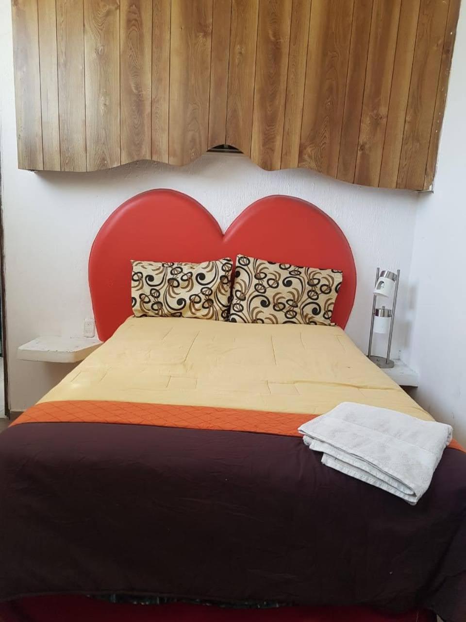Double Room with Private Bathroom photo 1