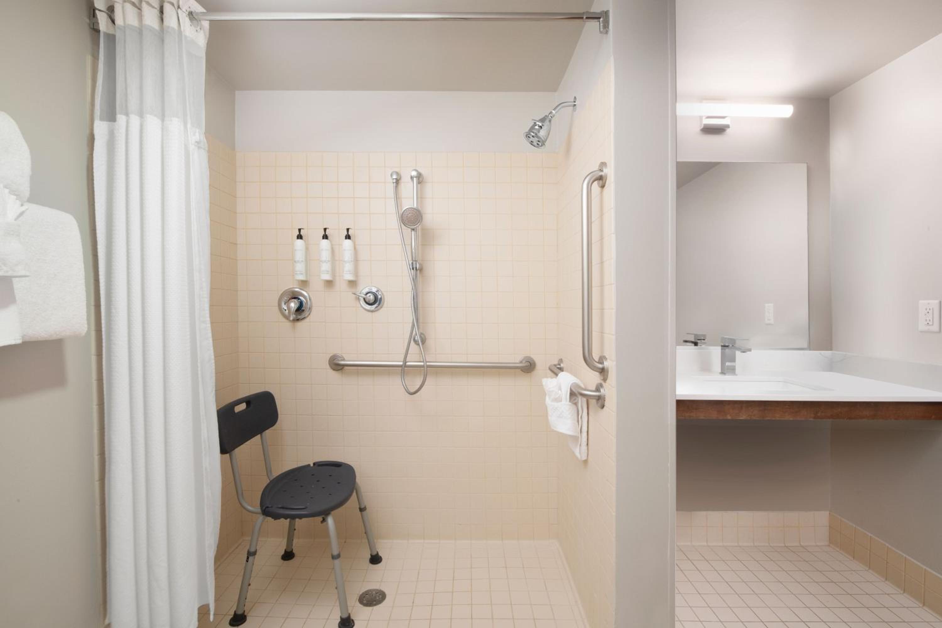 Two Bedroom Suite photo 2