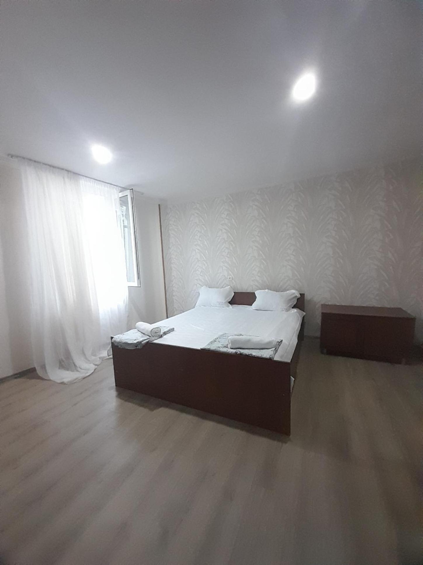 Deluxe Two-Bedroom Apartment with Garden View photo 3