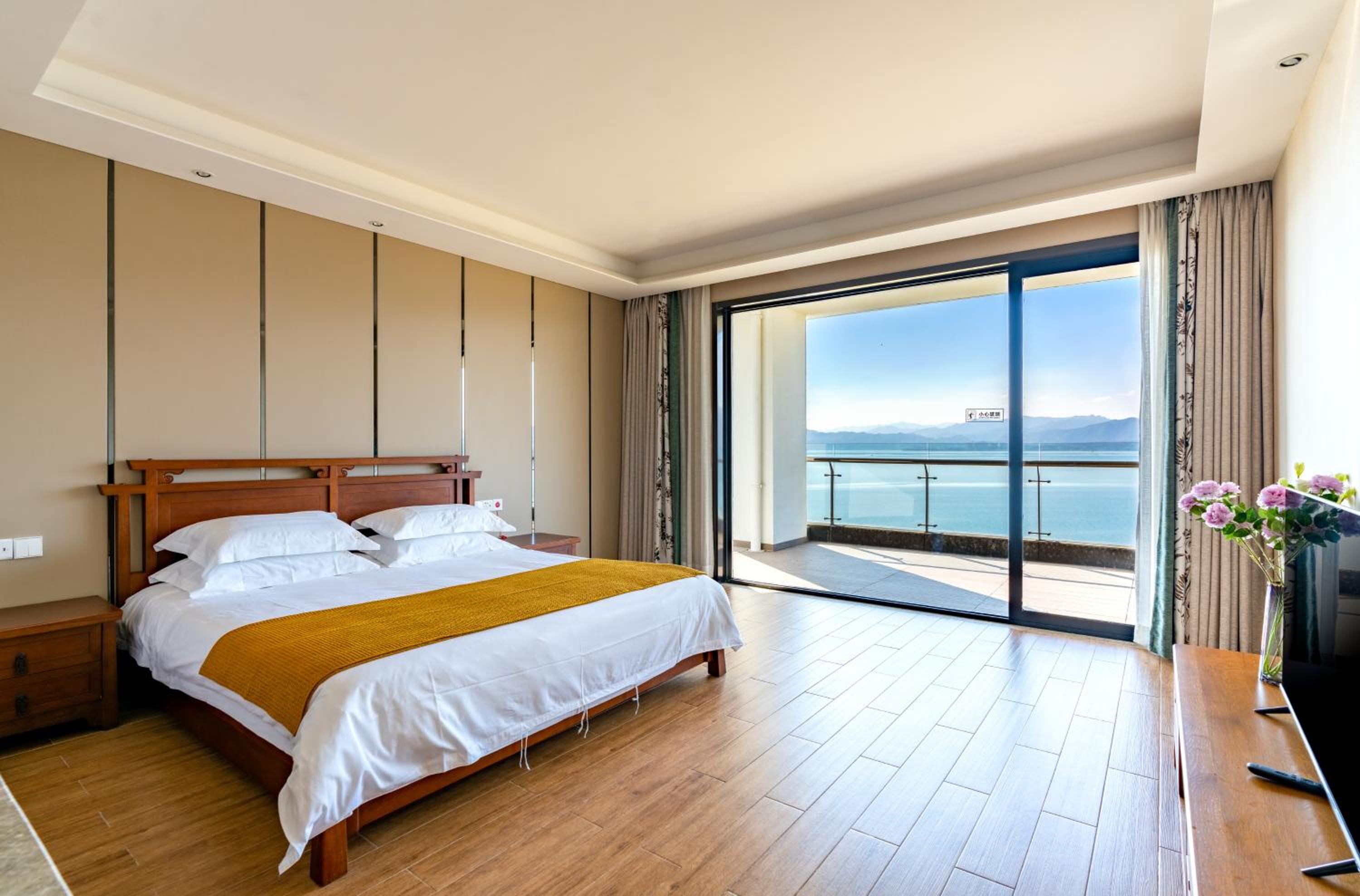 Executive Suite photo 3