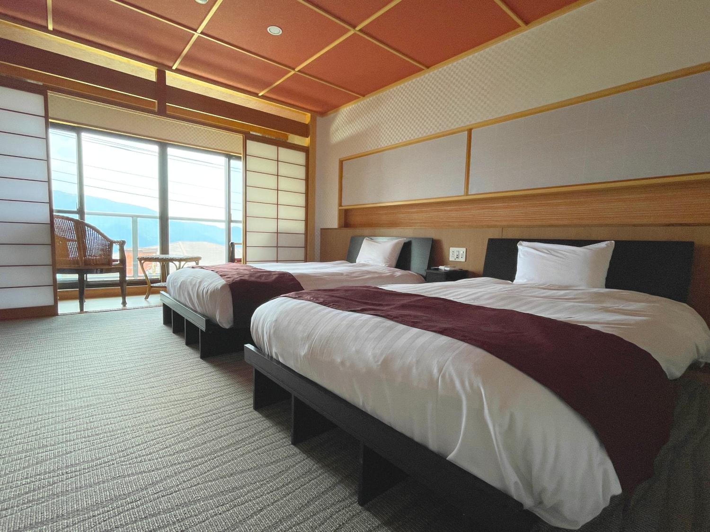 Double Room with Mountain View - Photo 1