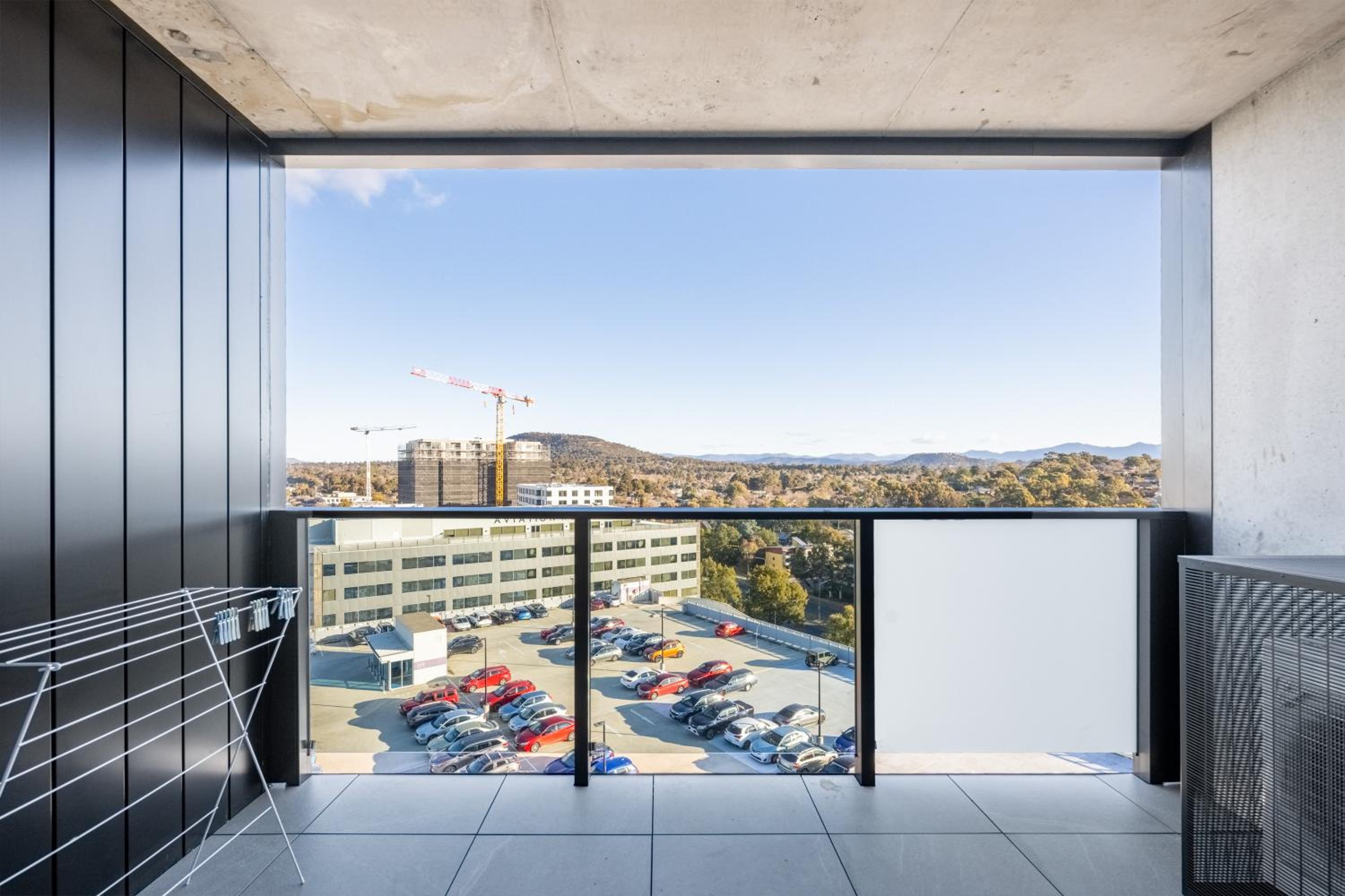 One-Bedroom Apartment With Balcony photo 3