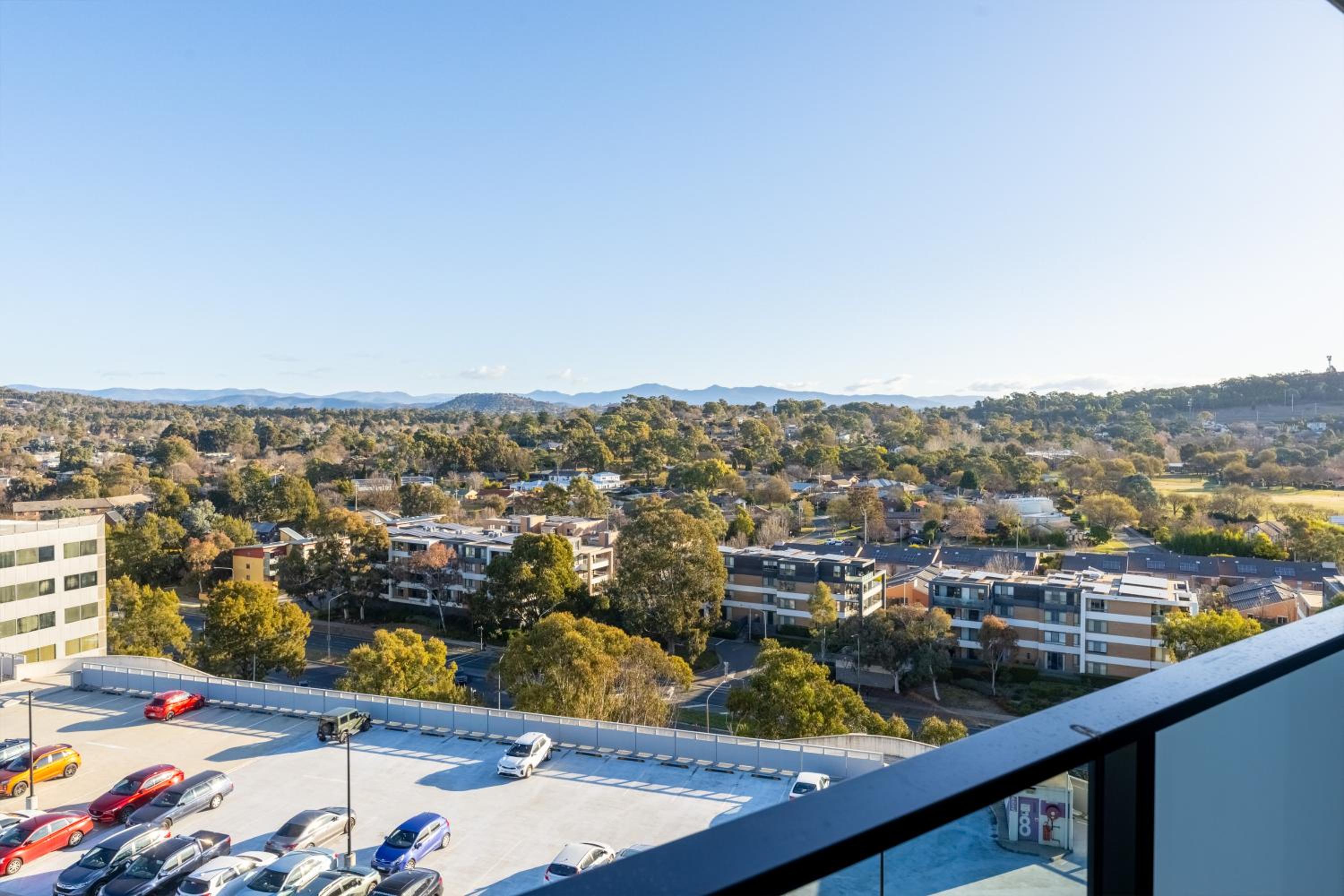 One-Bedroom Apartment With Balcony photo 2