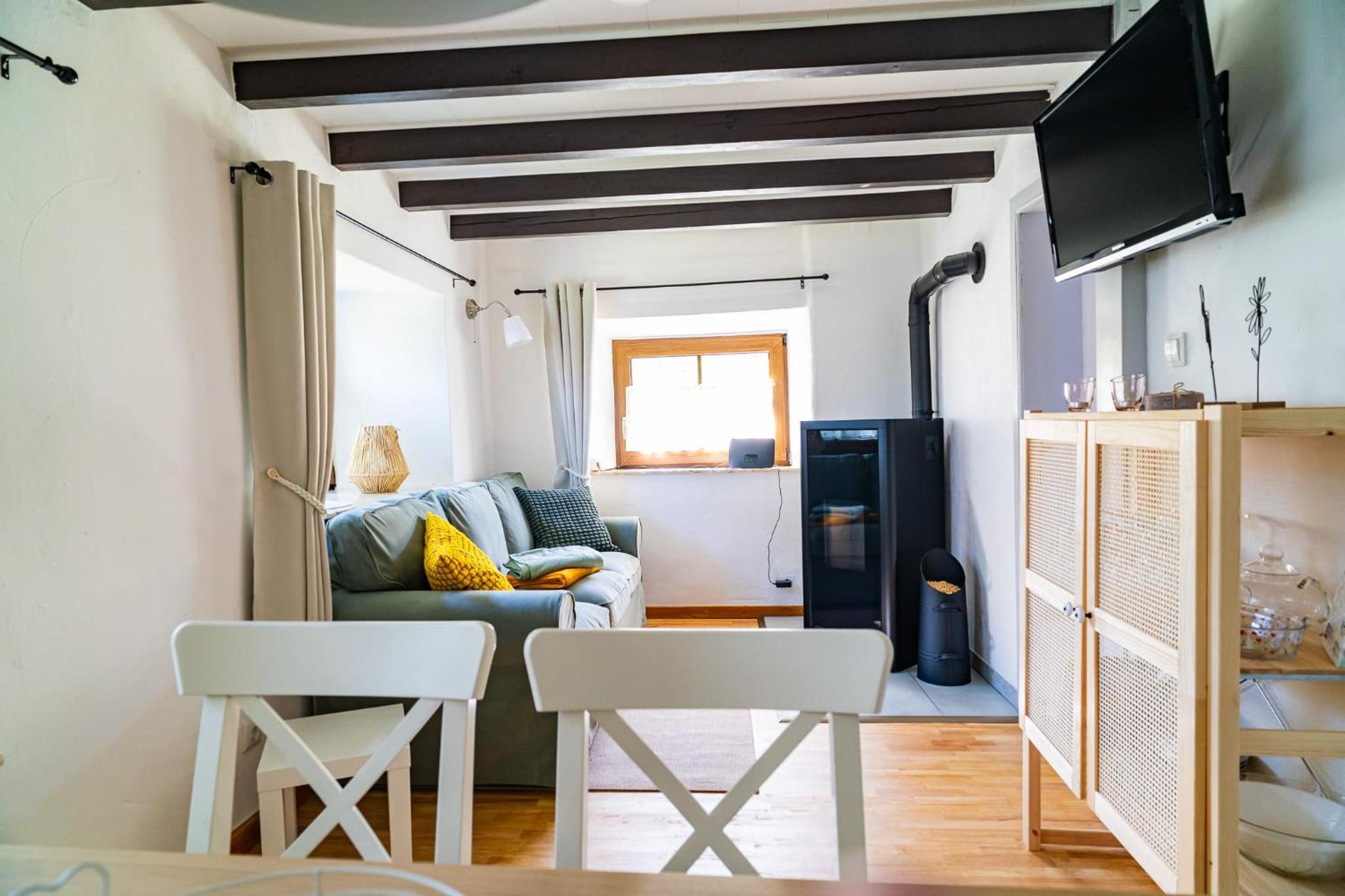 Three-Bedroom House photo 3