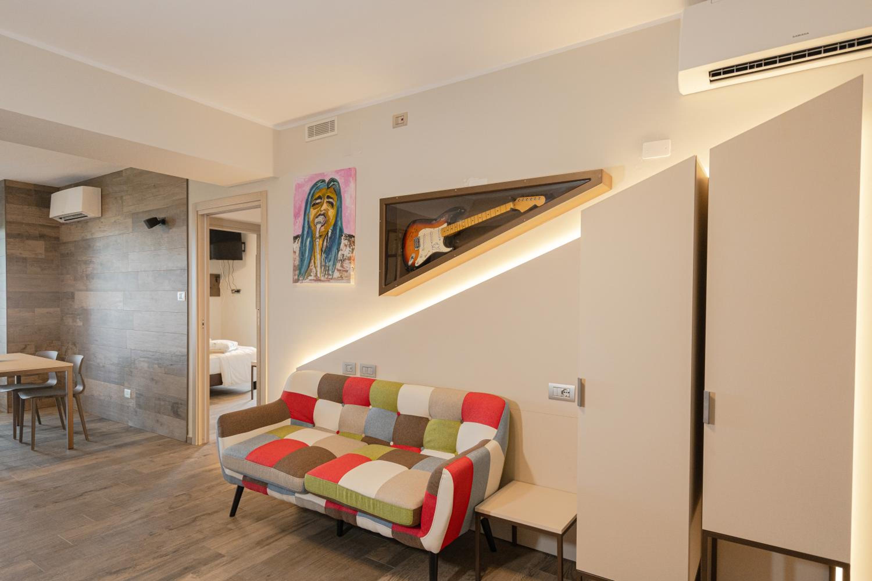 Deluxe Suite With Spa Bath