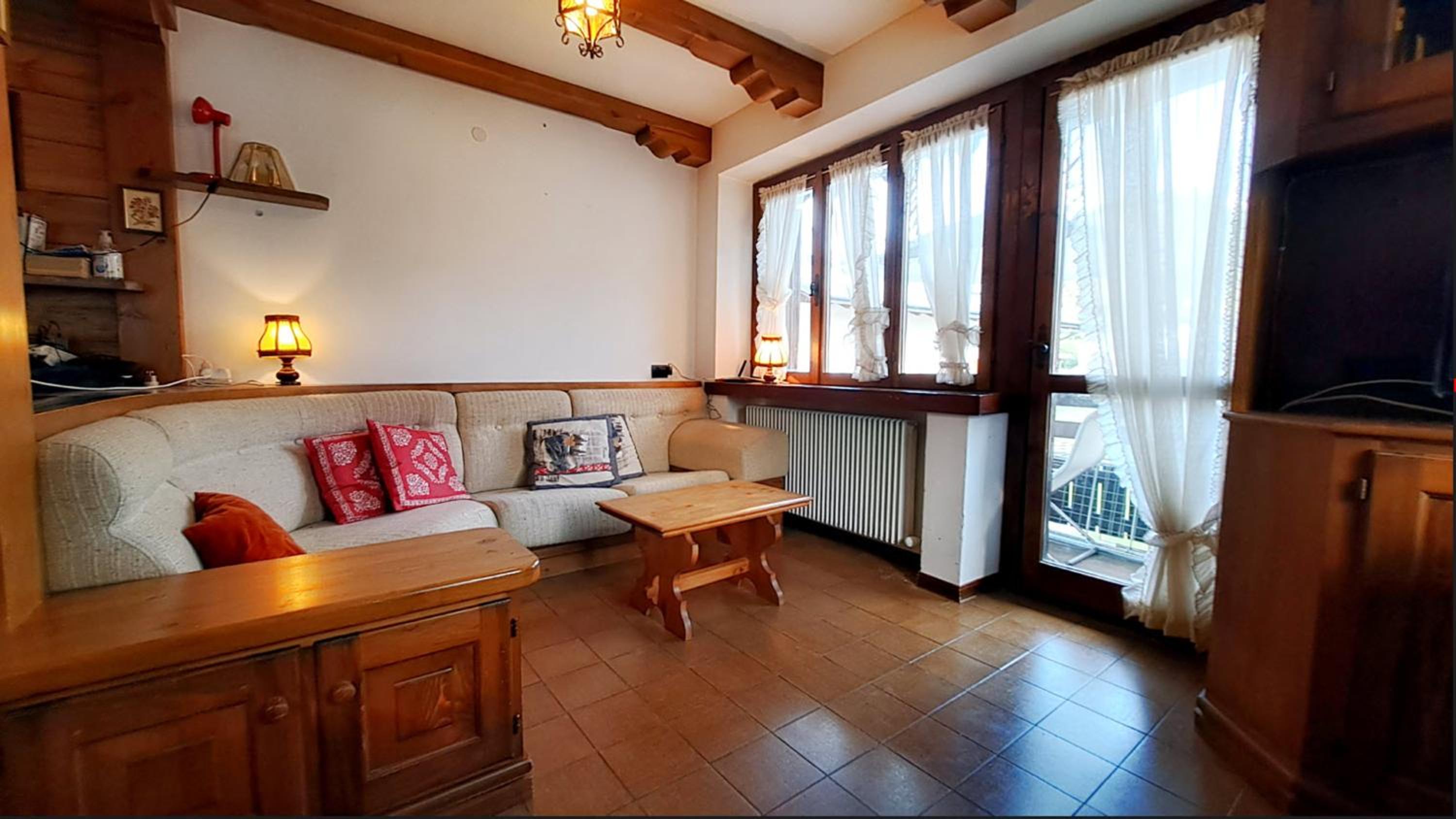 Superior Apartment with City View