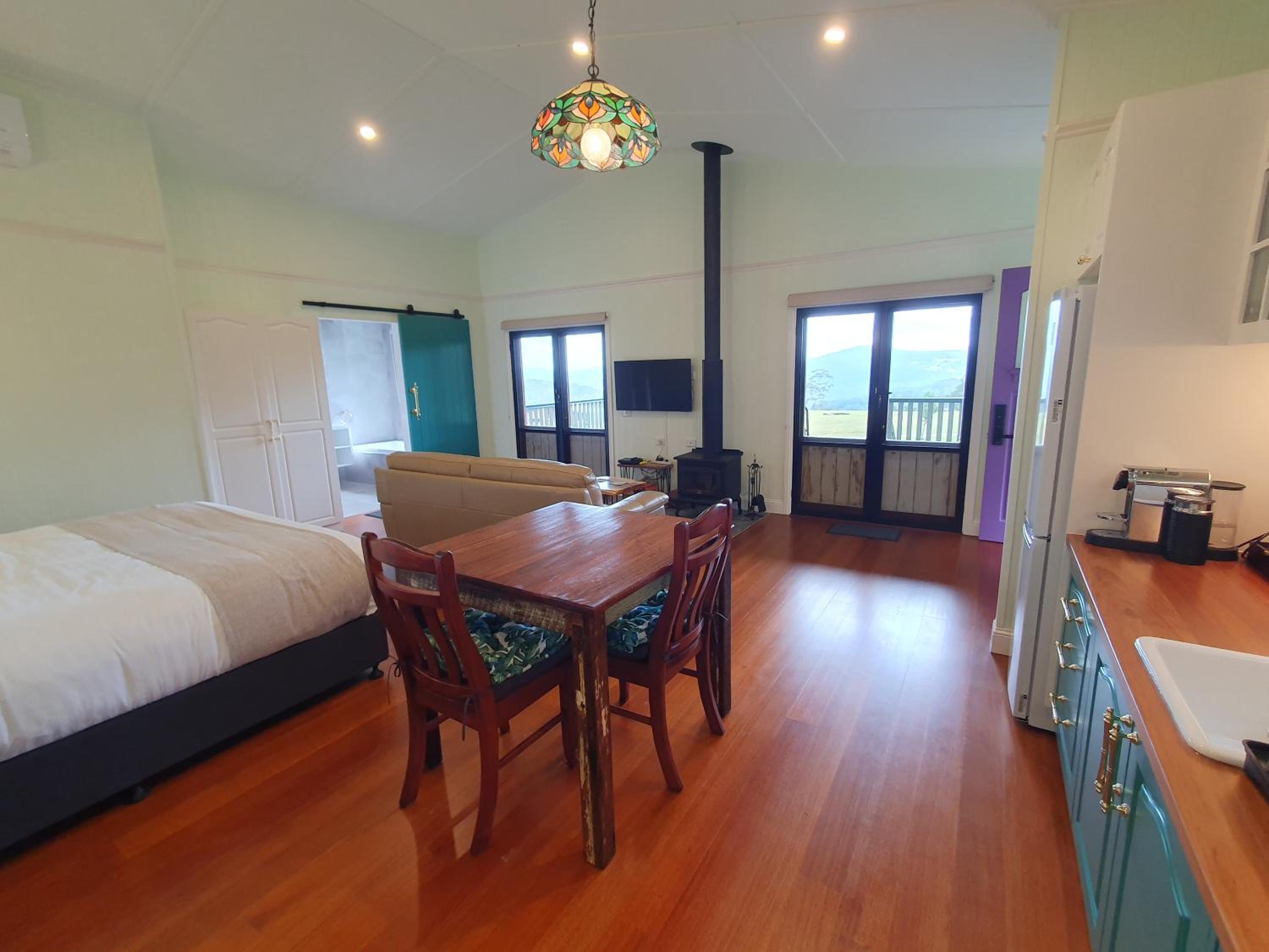 King Room with Mountain View photo 1