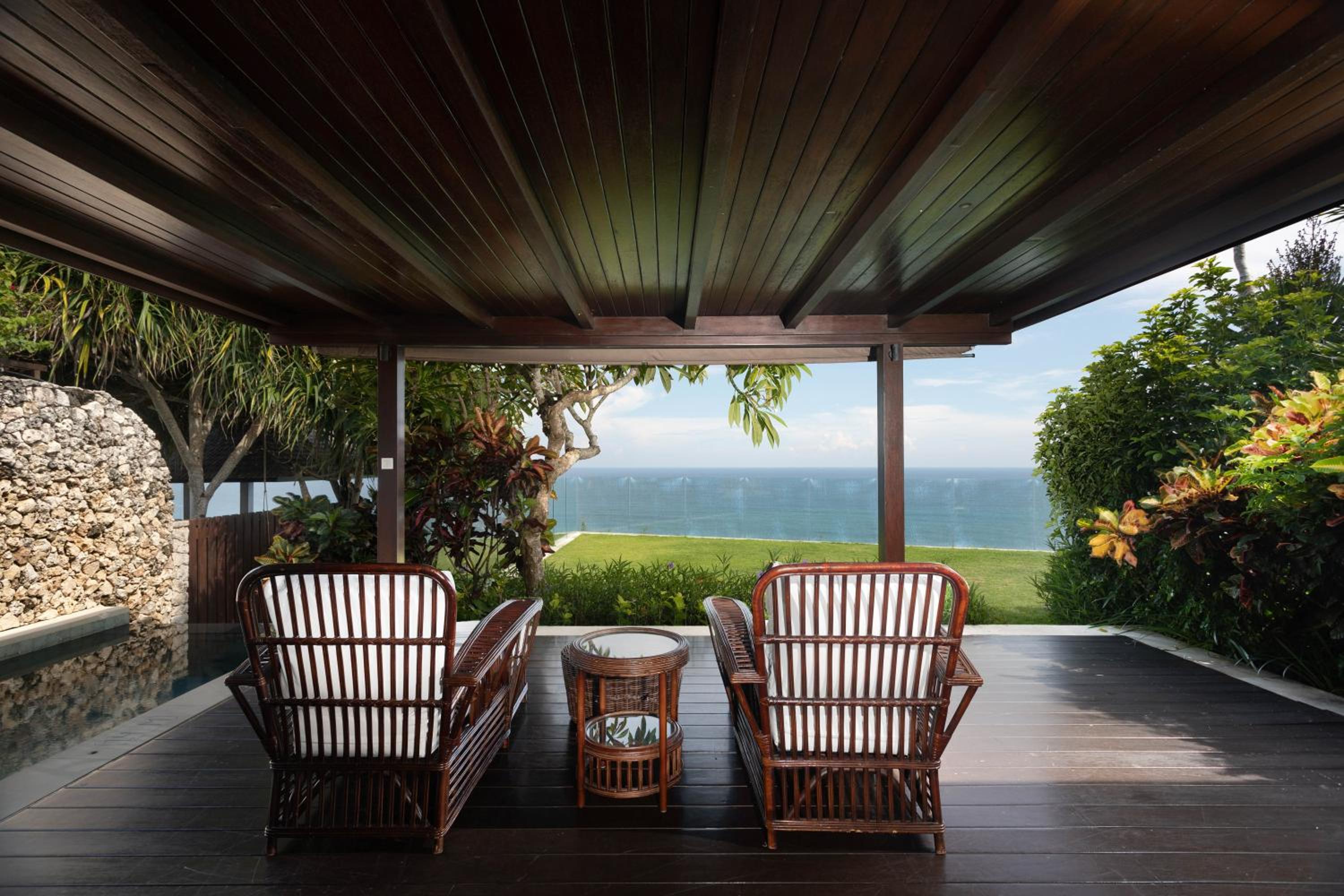 Villa Nora - 5 Bedroom Luxury Ocean View Villa