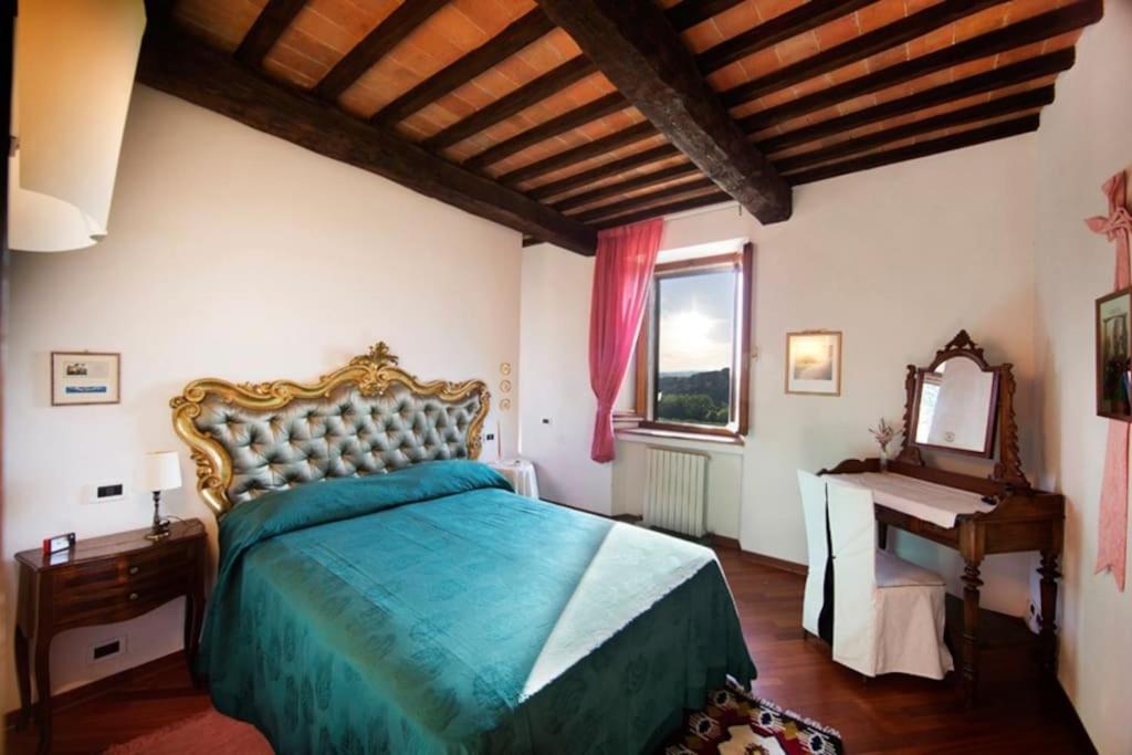 One-Bedroom Apartment With View
