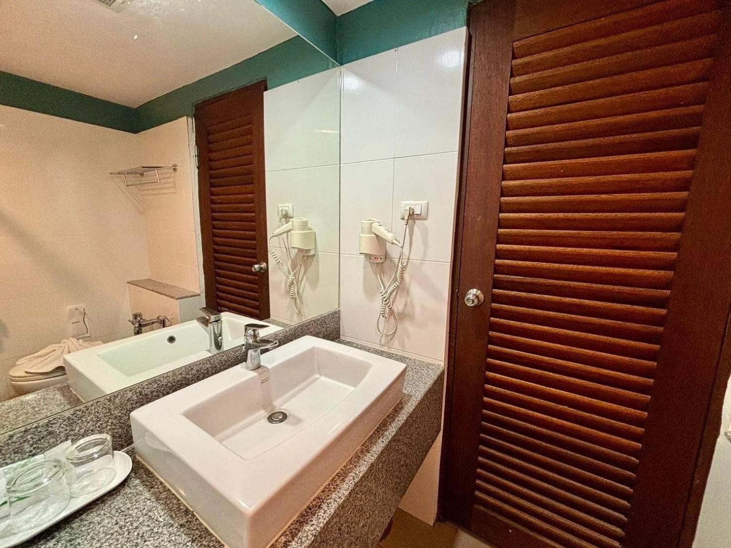 Superior Twin Room - Photo 29