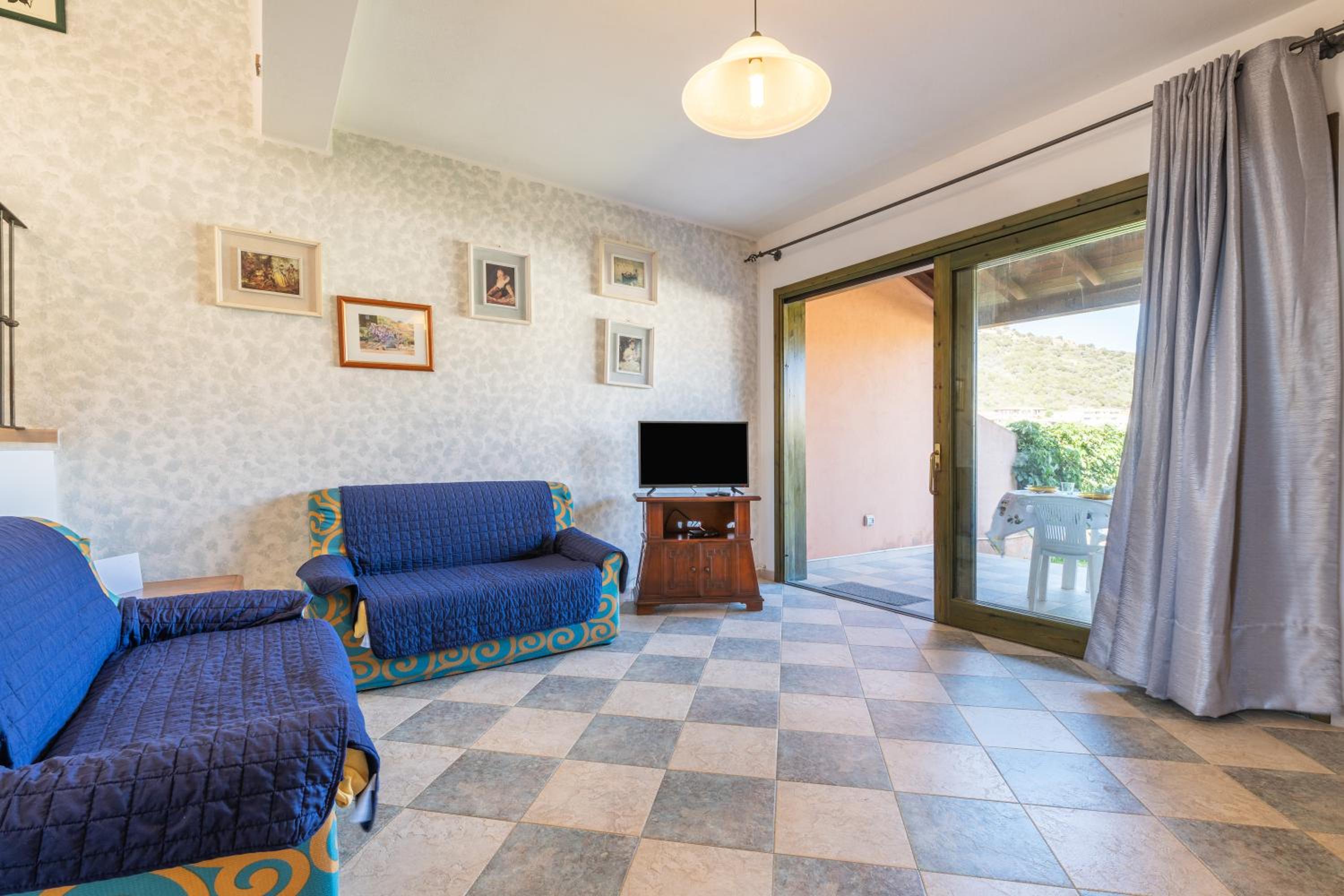 Three-Bedroom Apartment with Mountain View