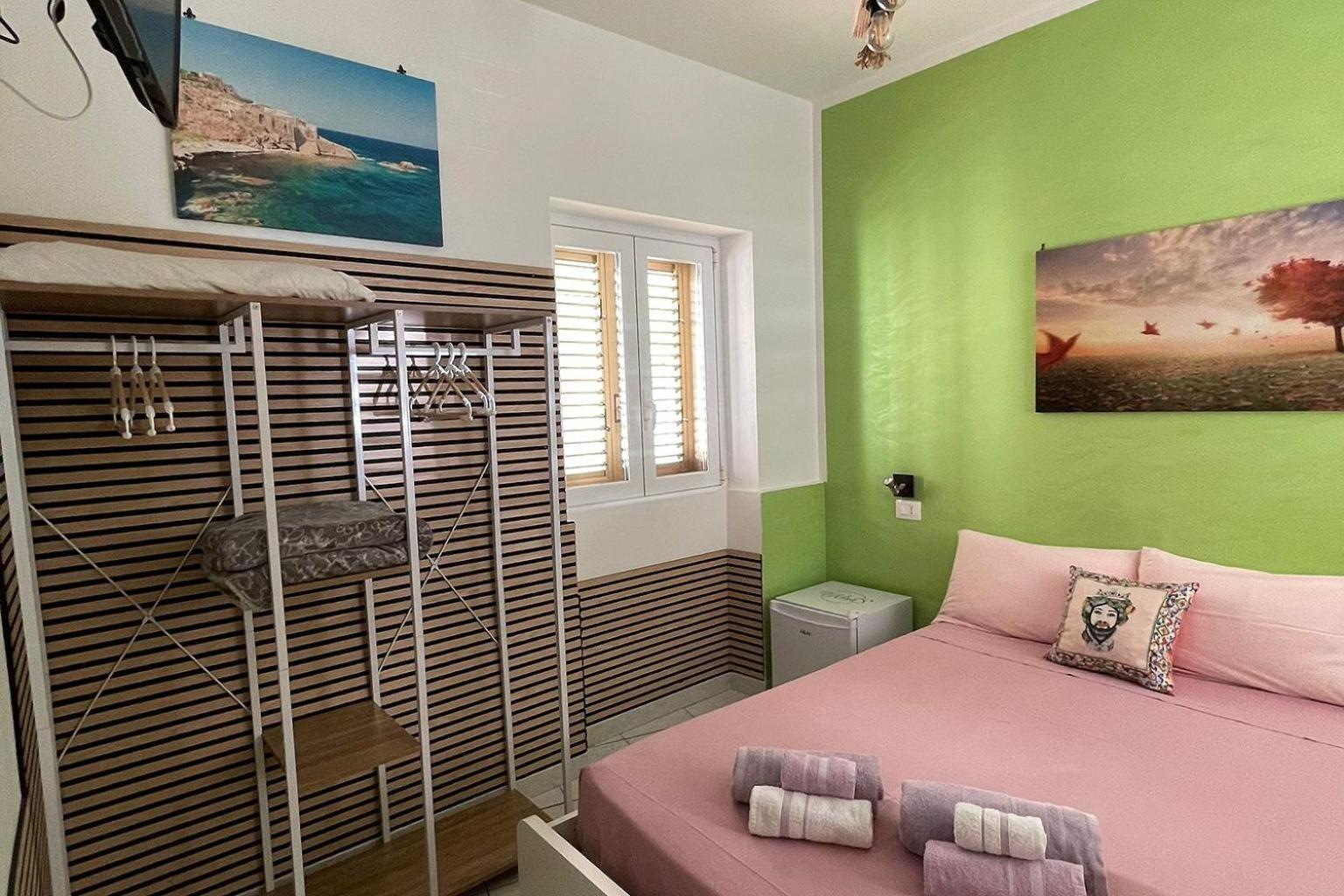 Deluxe Queen Room