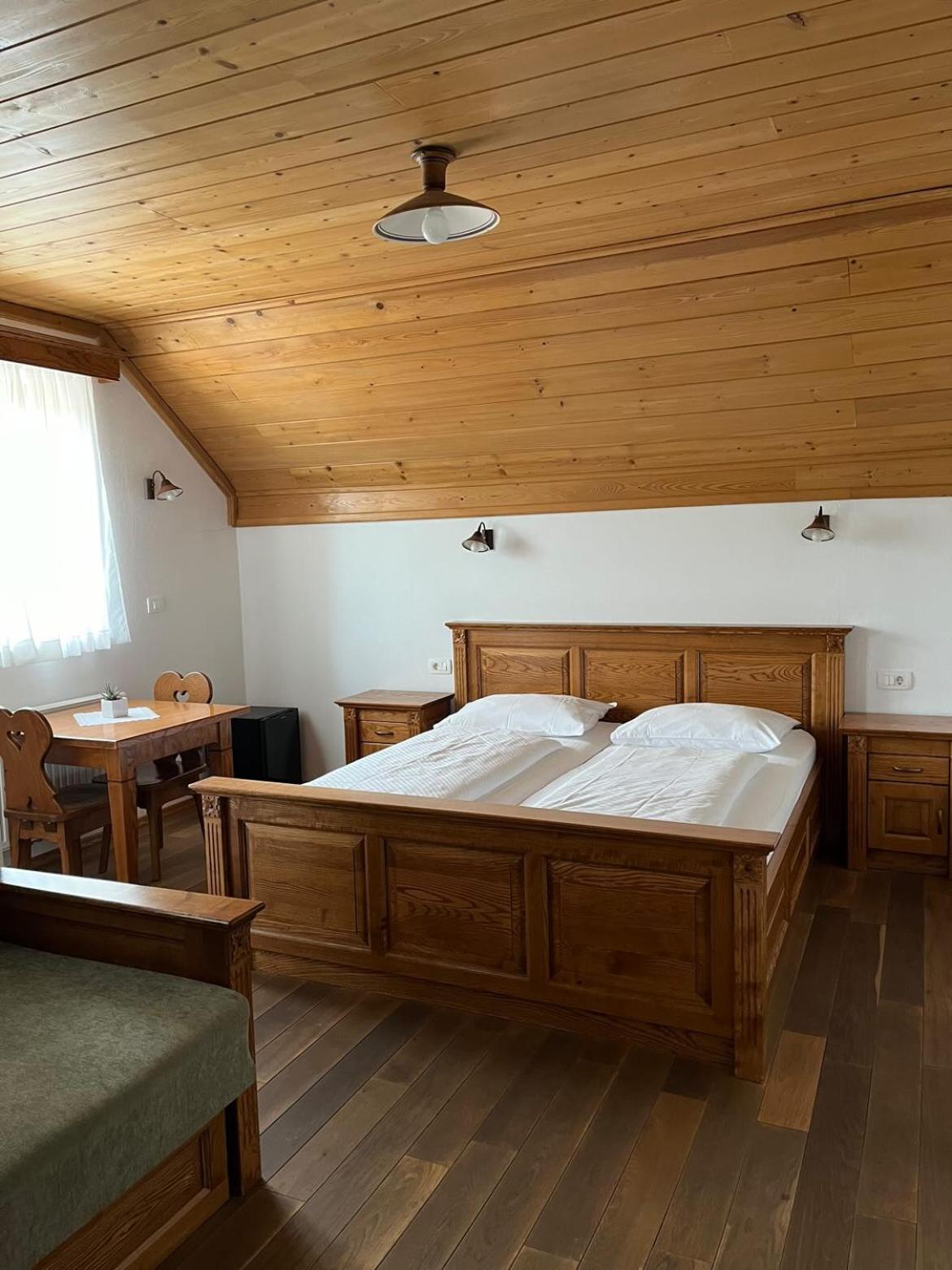 Double or Twin Room with Mountain View photo 1