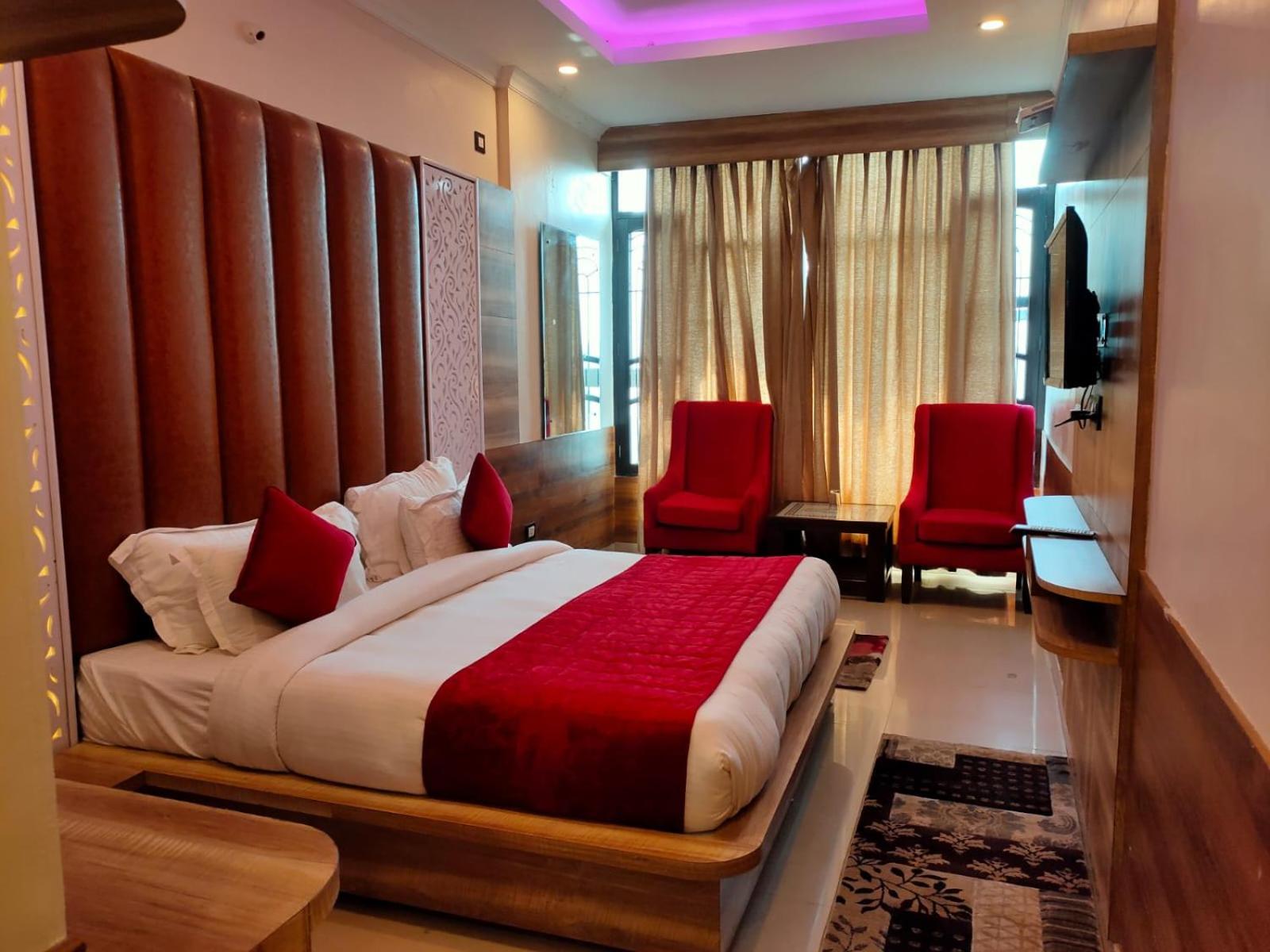 Superior King Room