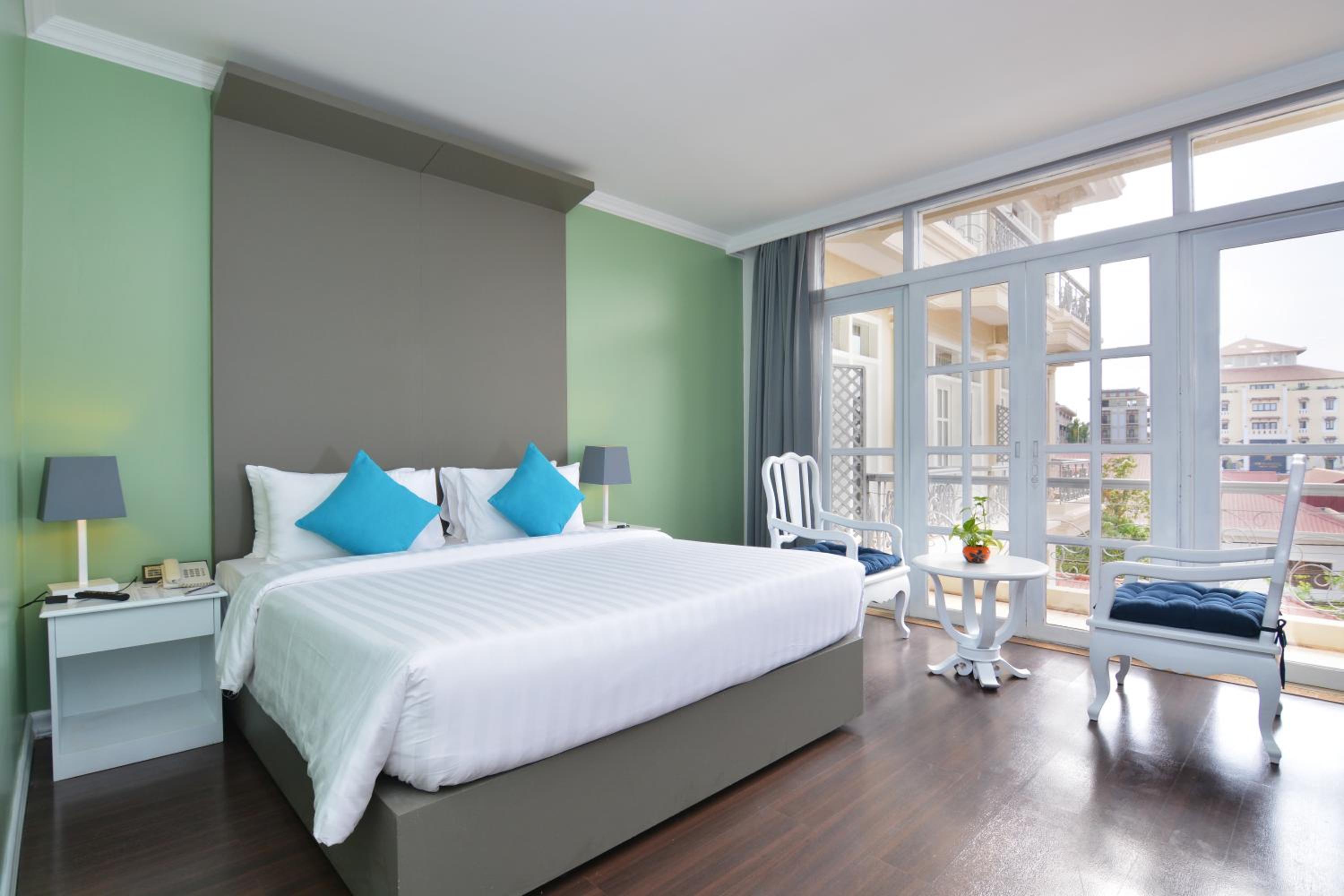 Deluxe Double Room - Photo 6