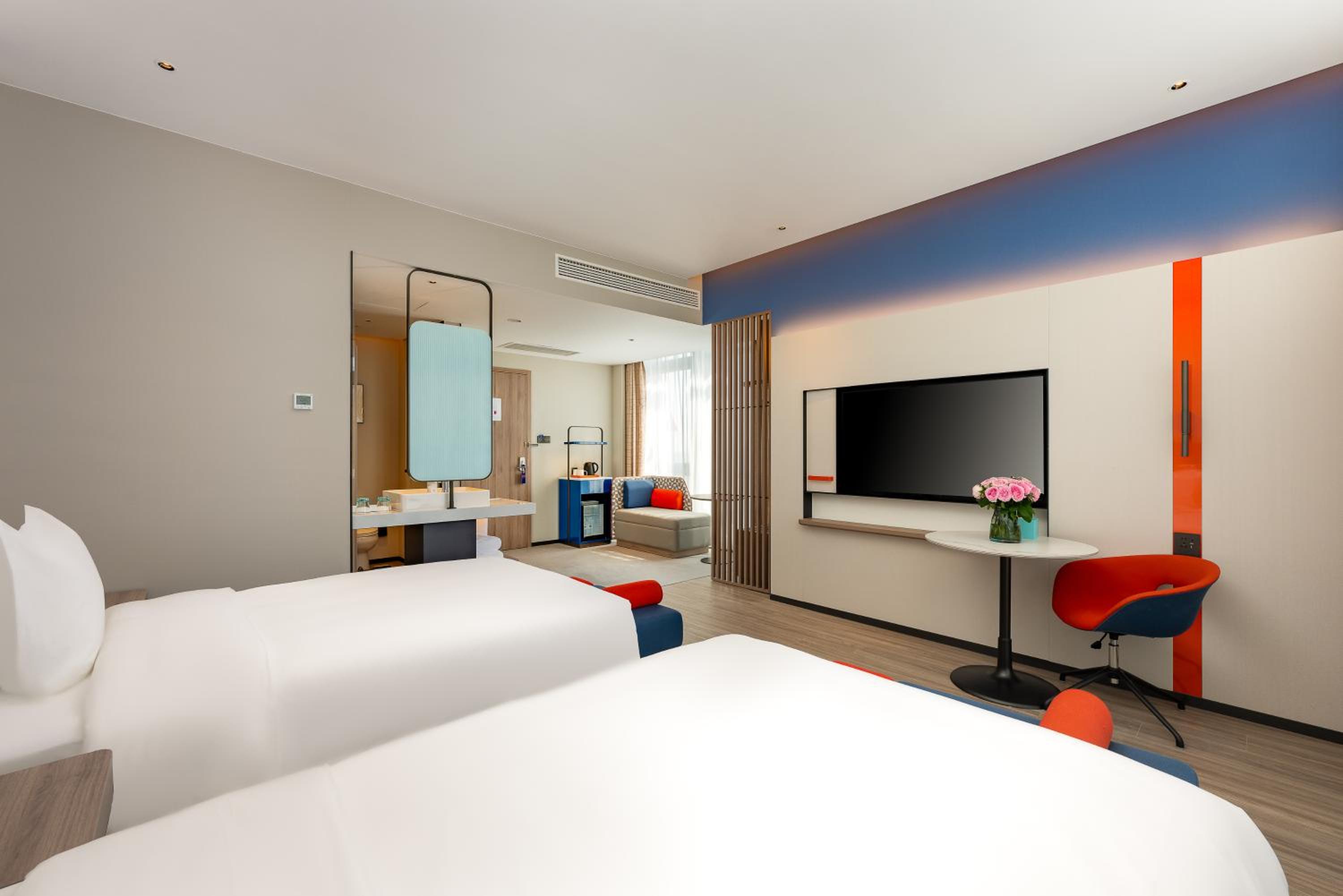 Standard Double Room with Two Double Beds - High Floor