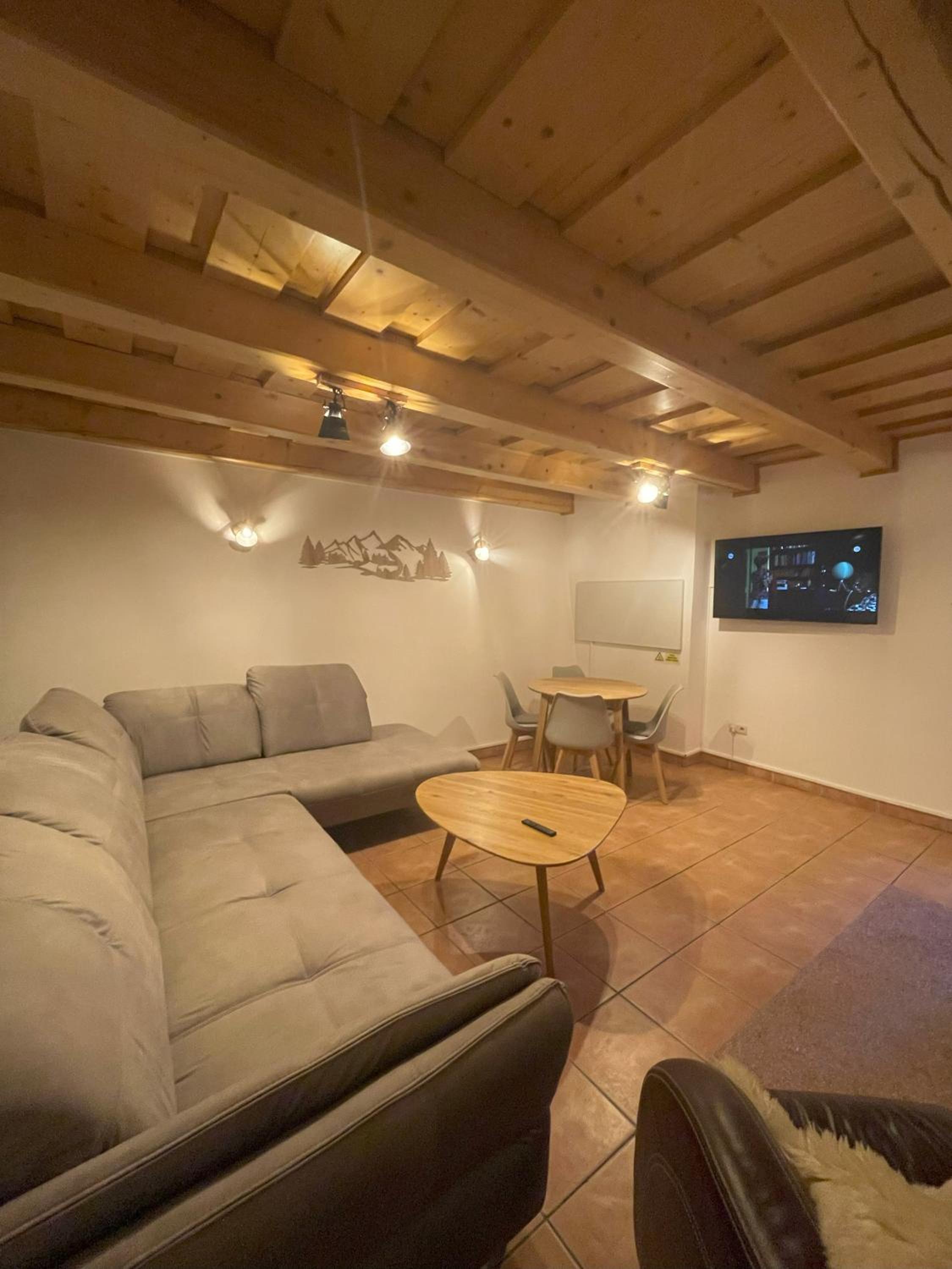 Four-Bedroom House photo 1