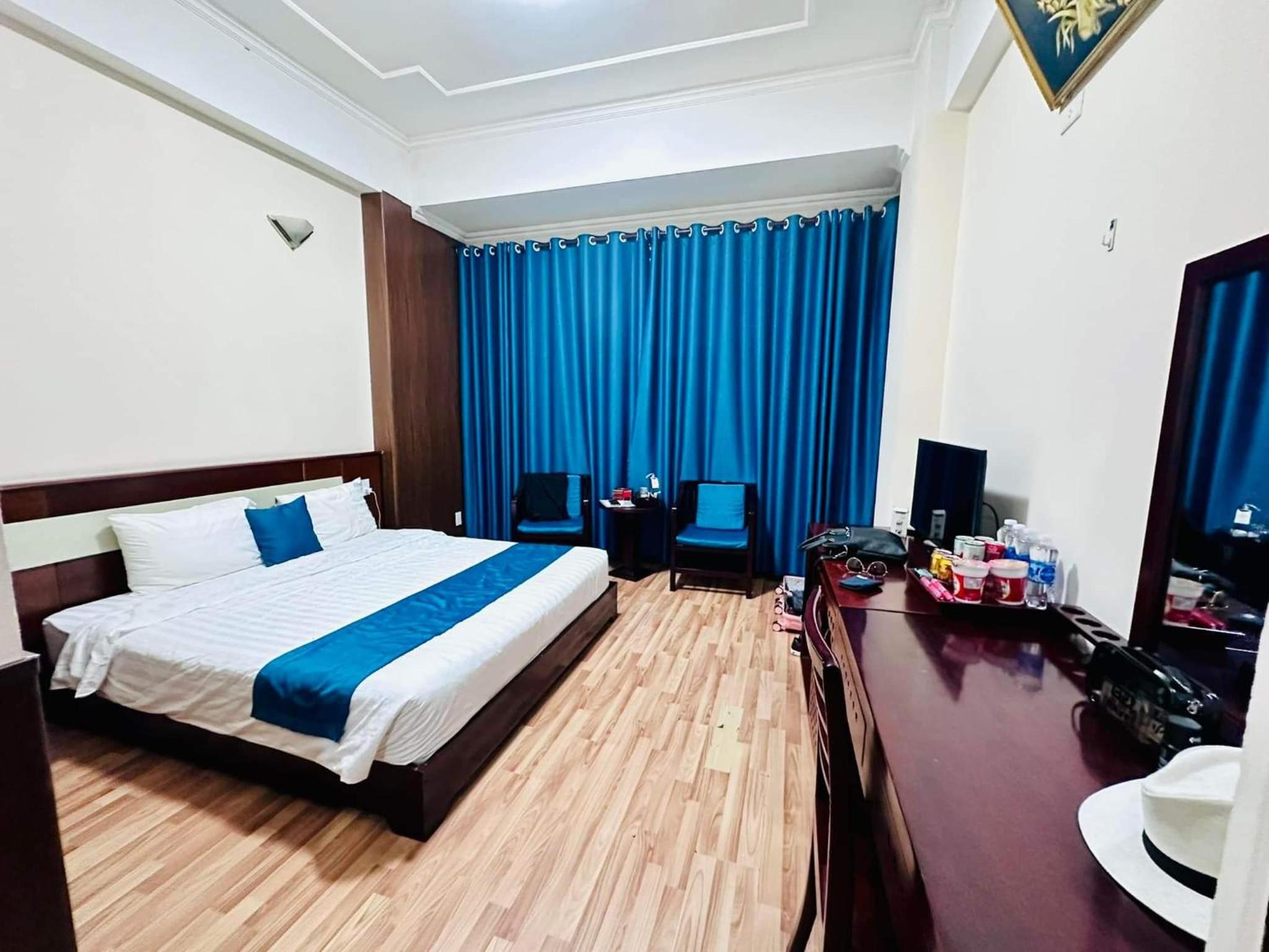 Double Room - Photo 5