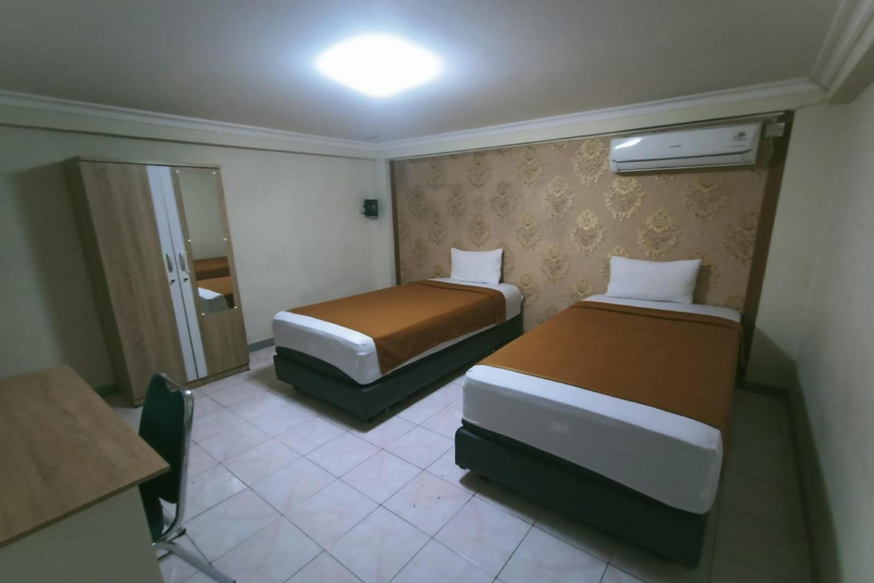 Standard Twin Room photo 1