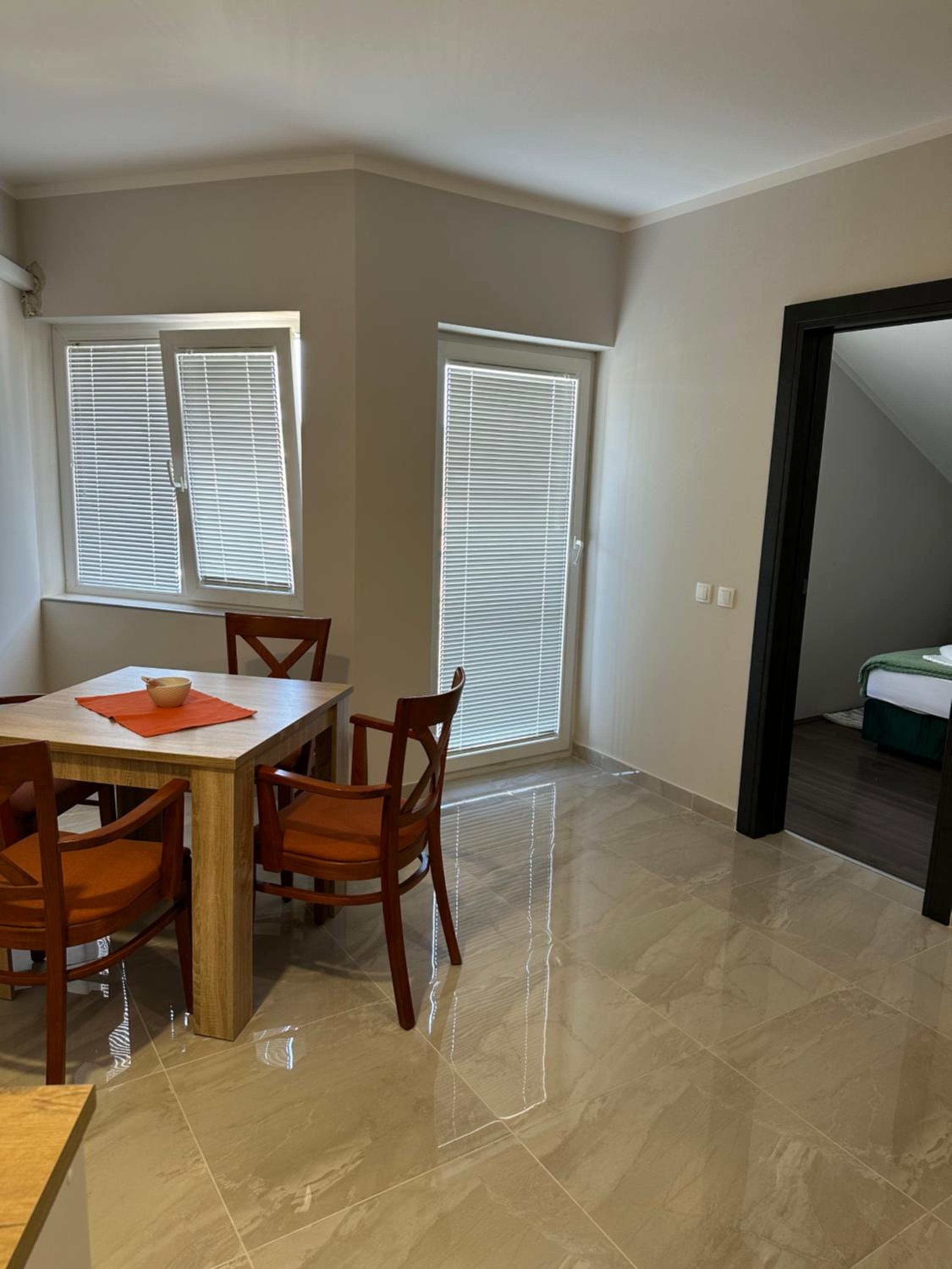 One-Bedroom Apartment with Balcony photo 3