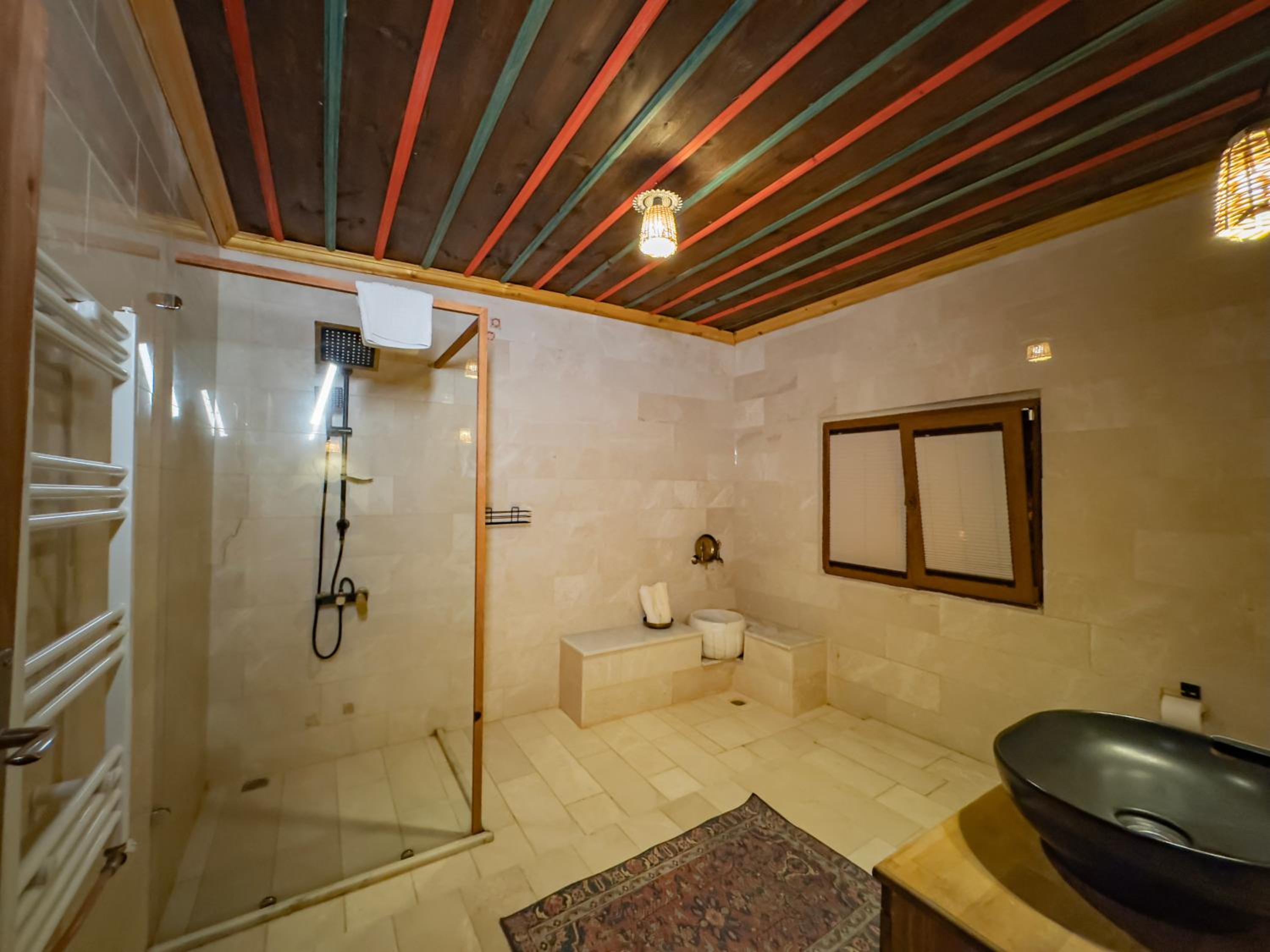 King Suite - Photo 4
