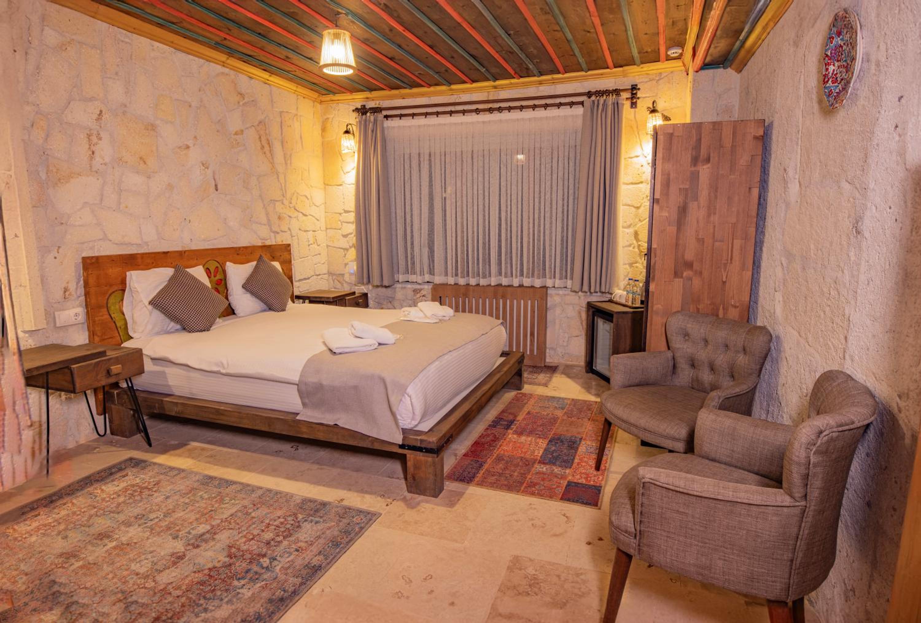 Deluxe Room - Photo 1