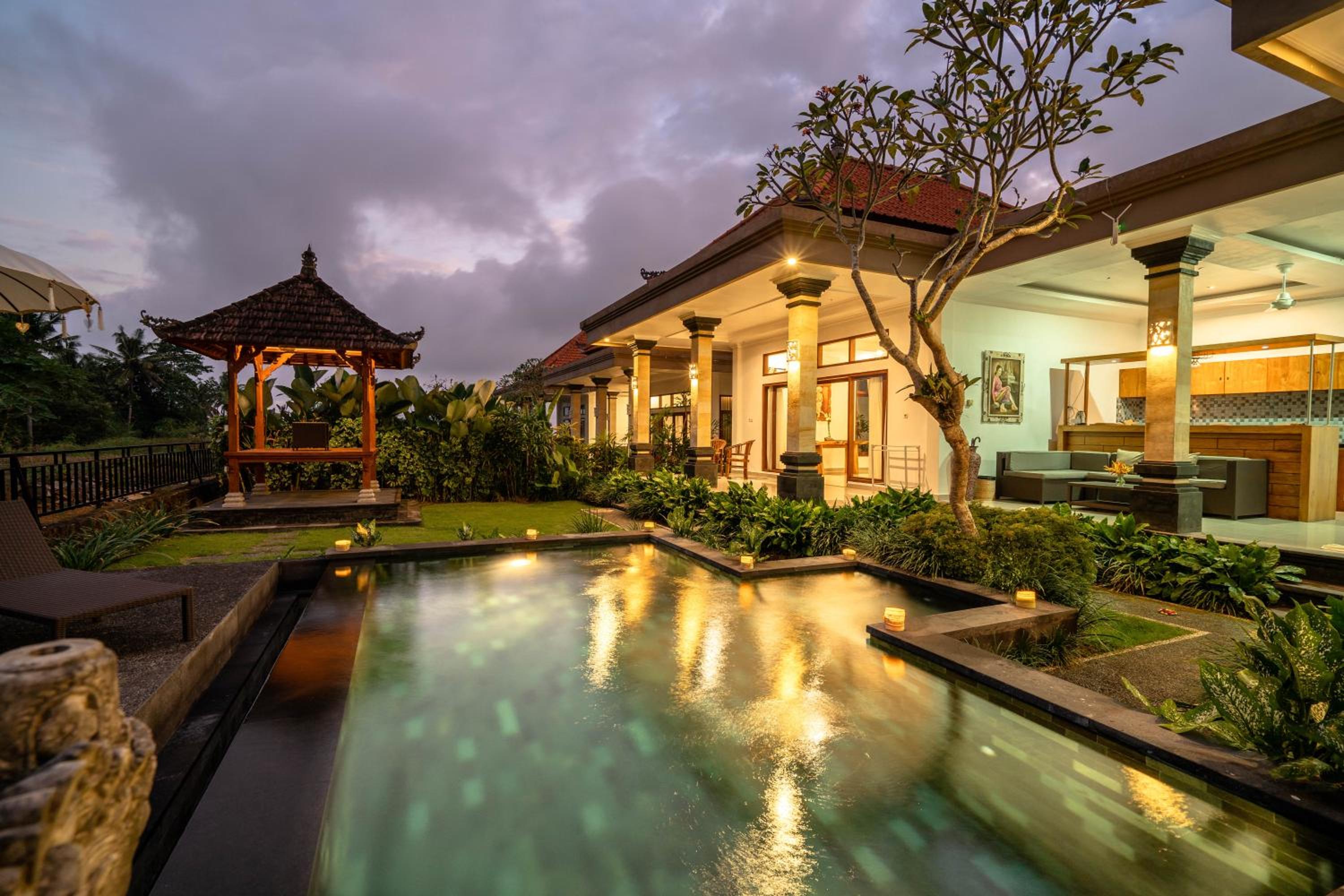 Two-Bedroom Villa - Photo 8