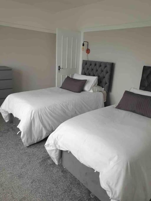 Two-Bedroom House photo 3