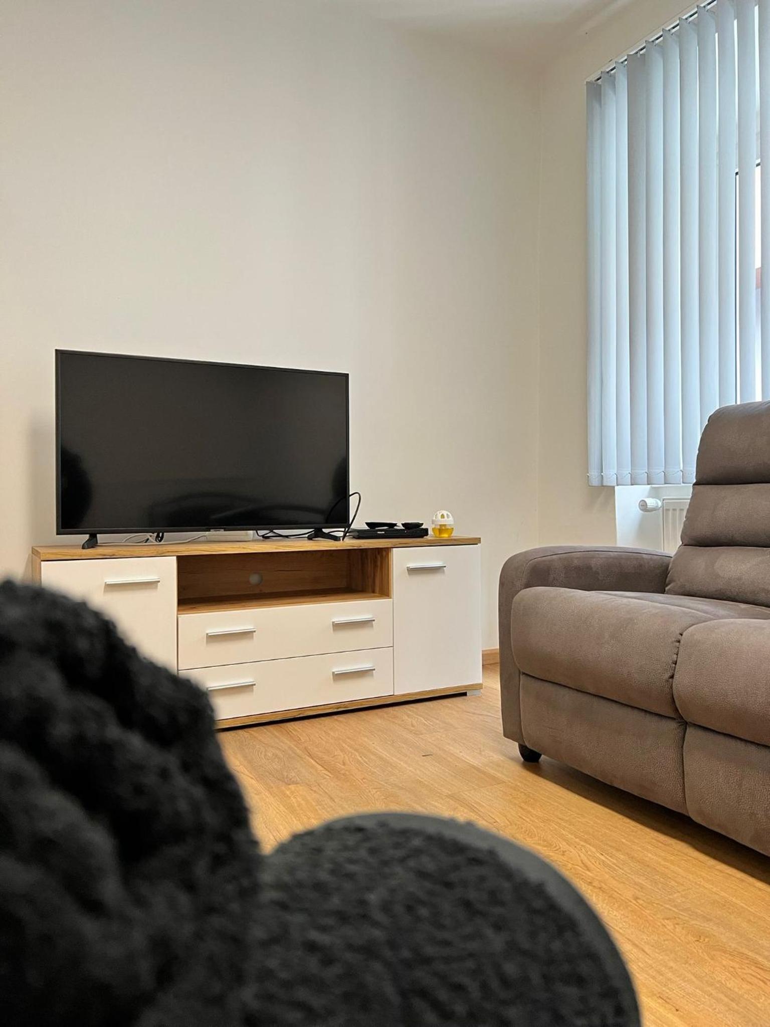 Apartment photo 2