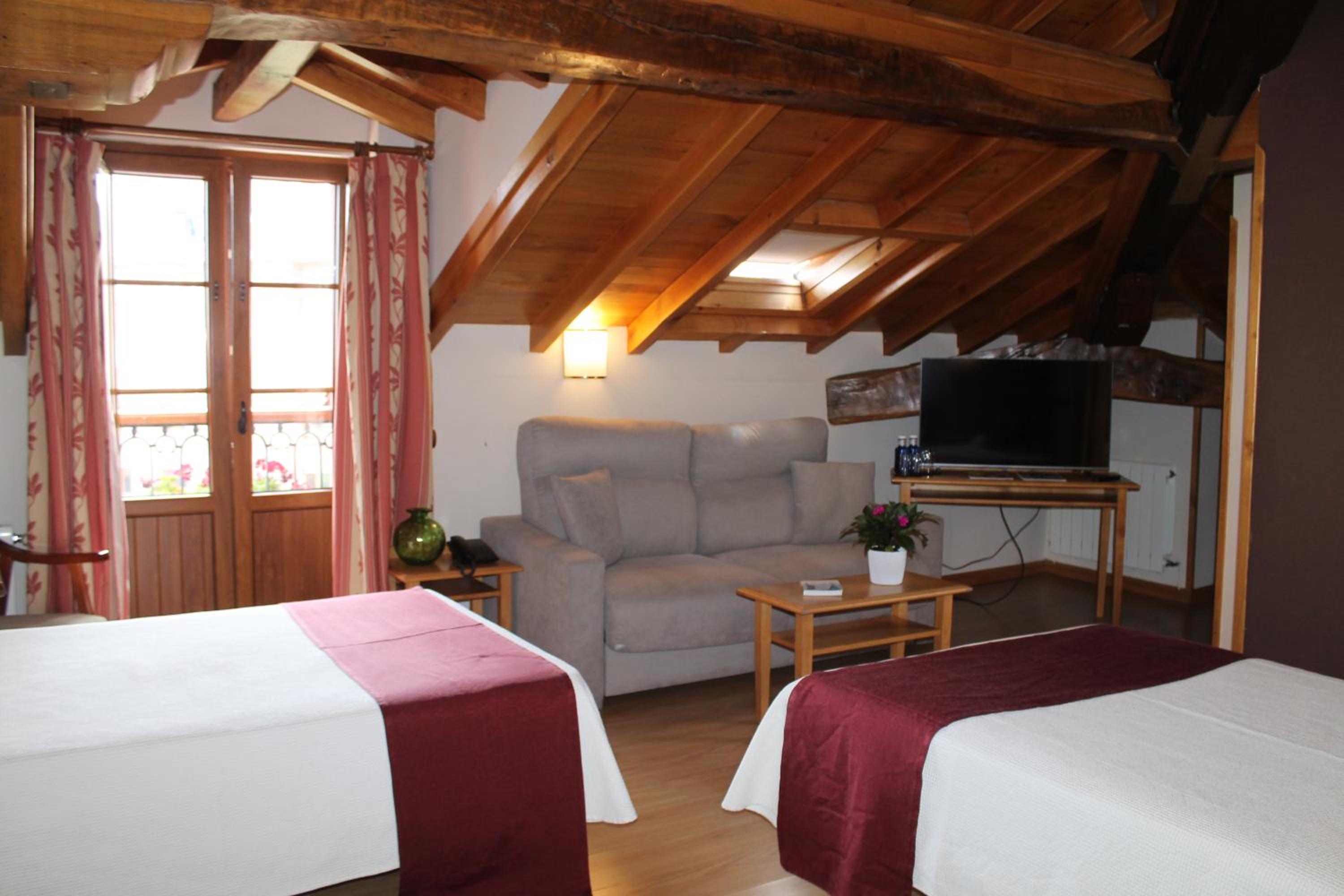 Triple Room - Photo 3
