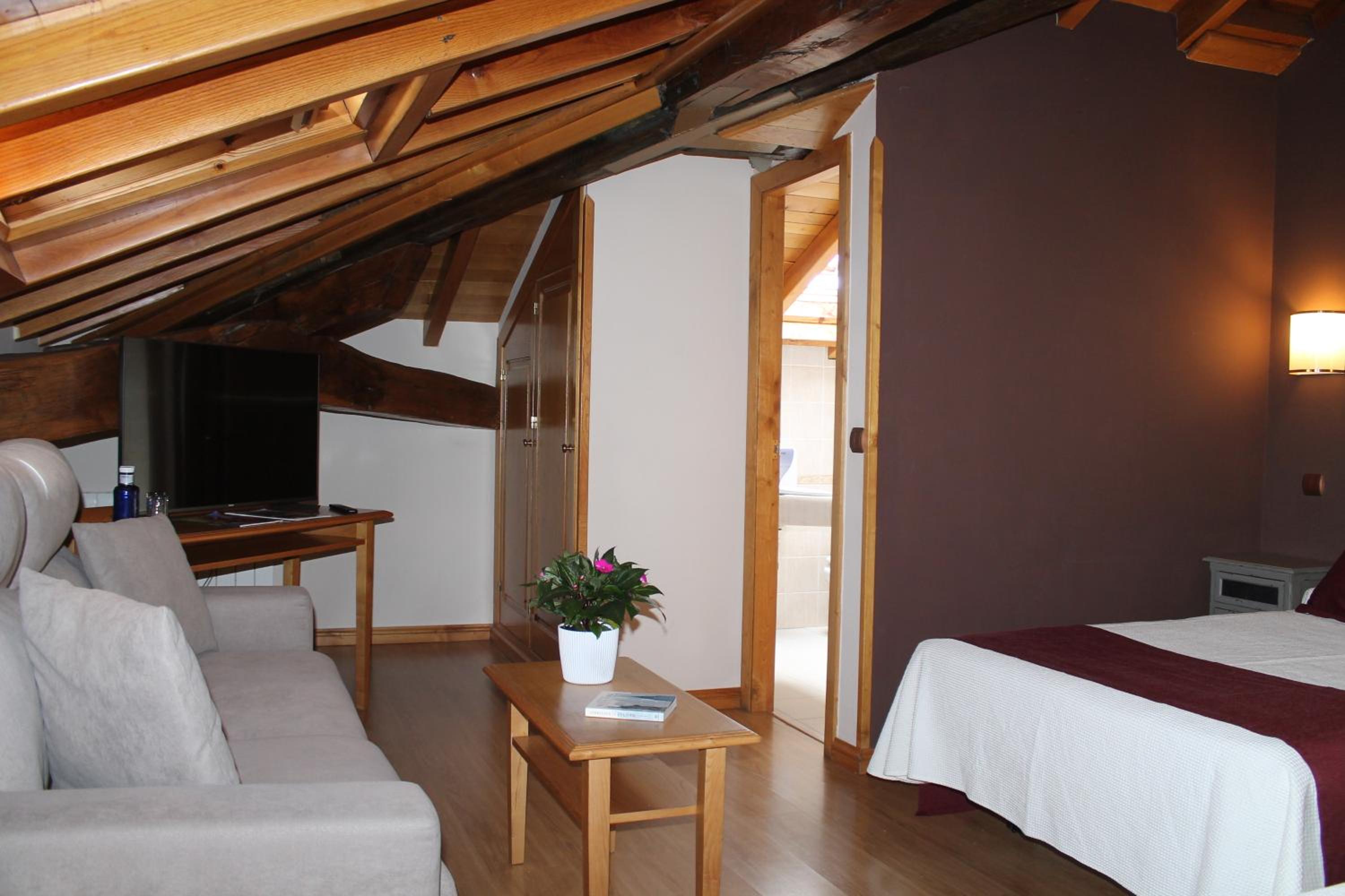 Triple Room - Photo 1