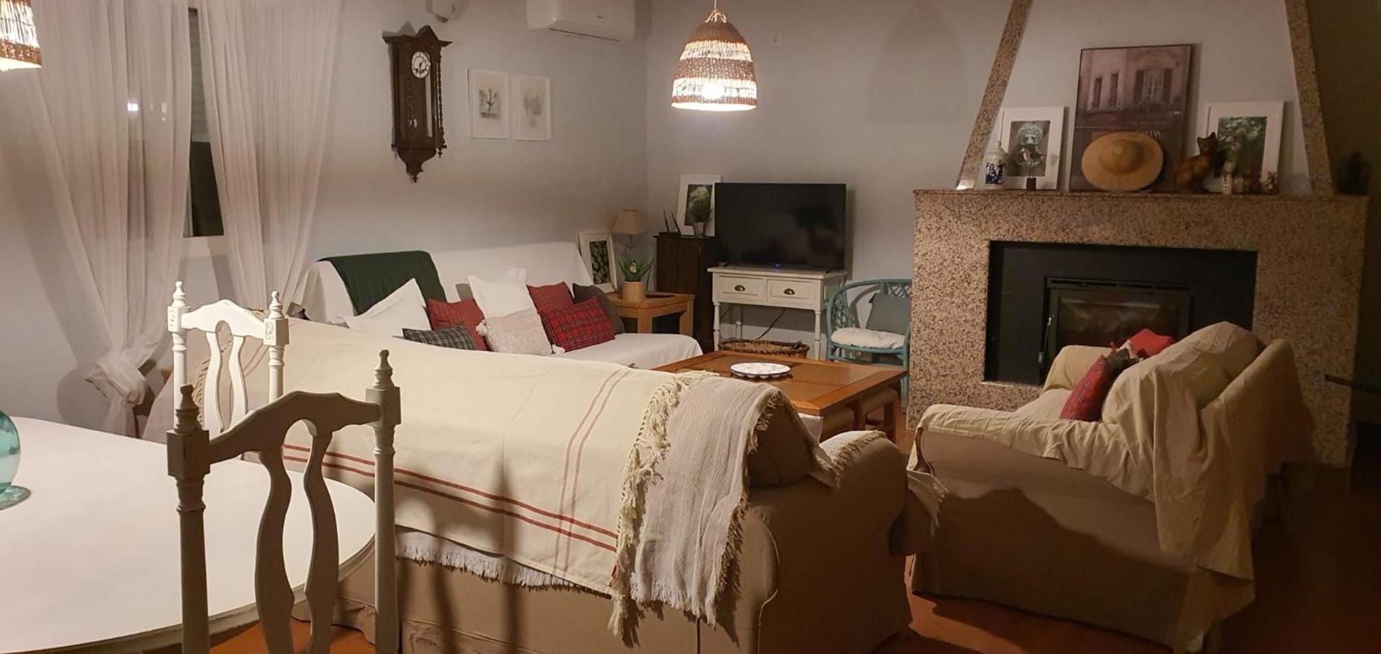Four-Bedroom House photo 2