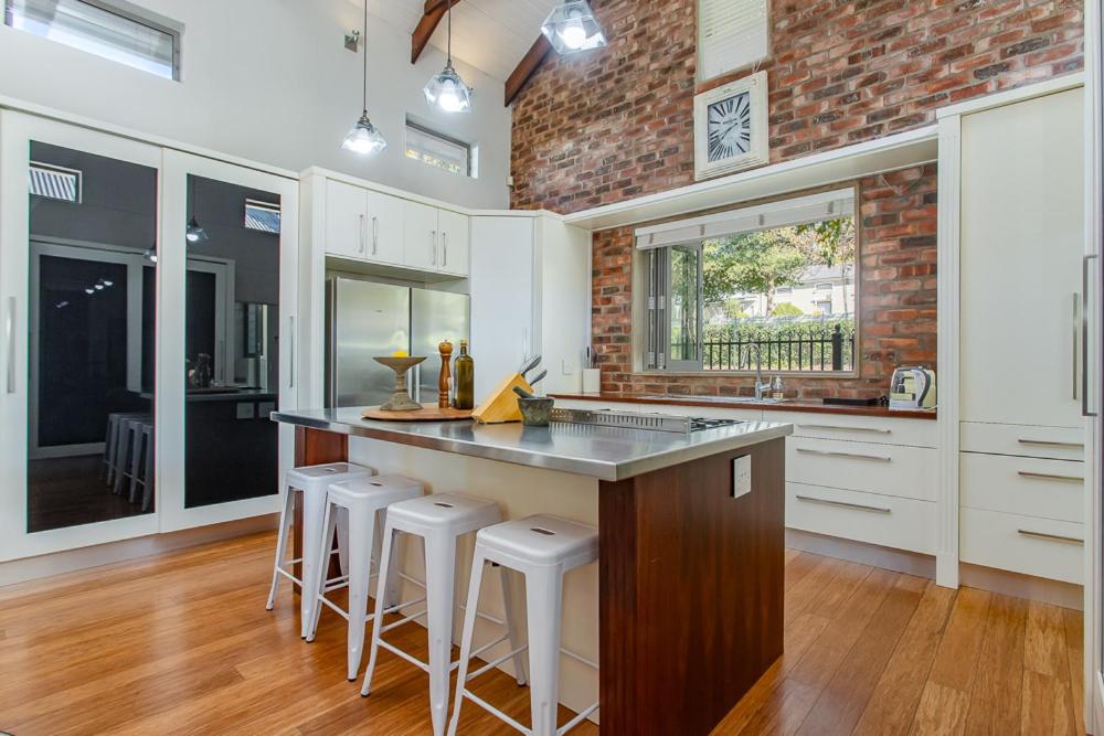 Three-Bedroom Vacation Home  photo 2